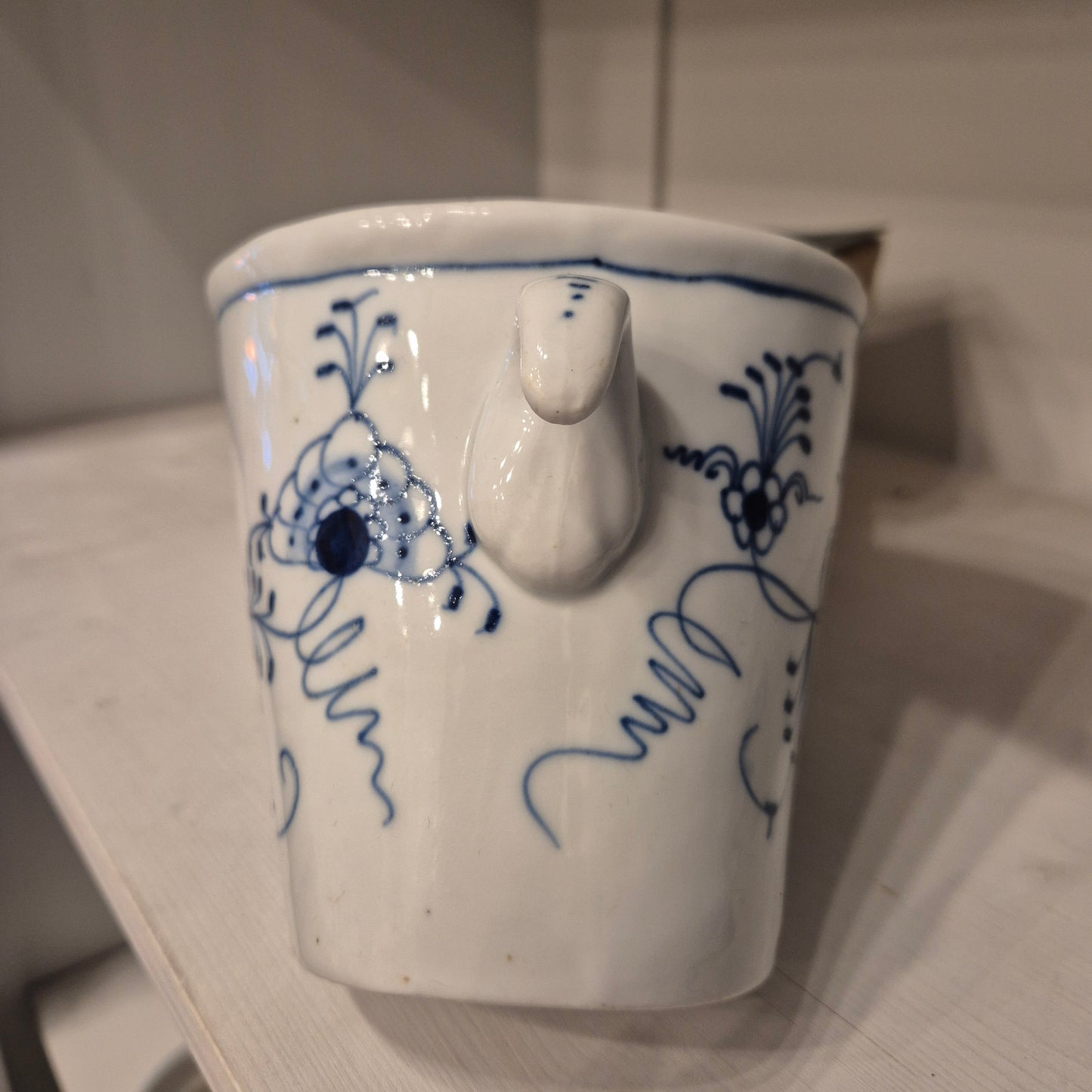 Antikes Sieb Porzellan Wandsieb Zwiebelmuster blau weiß