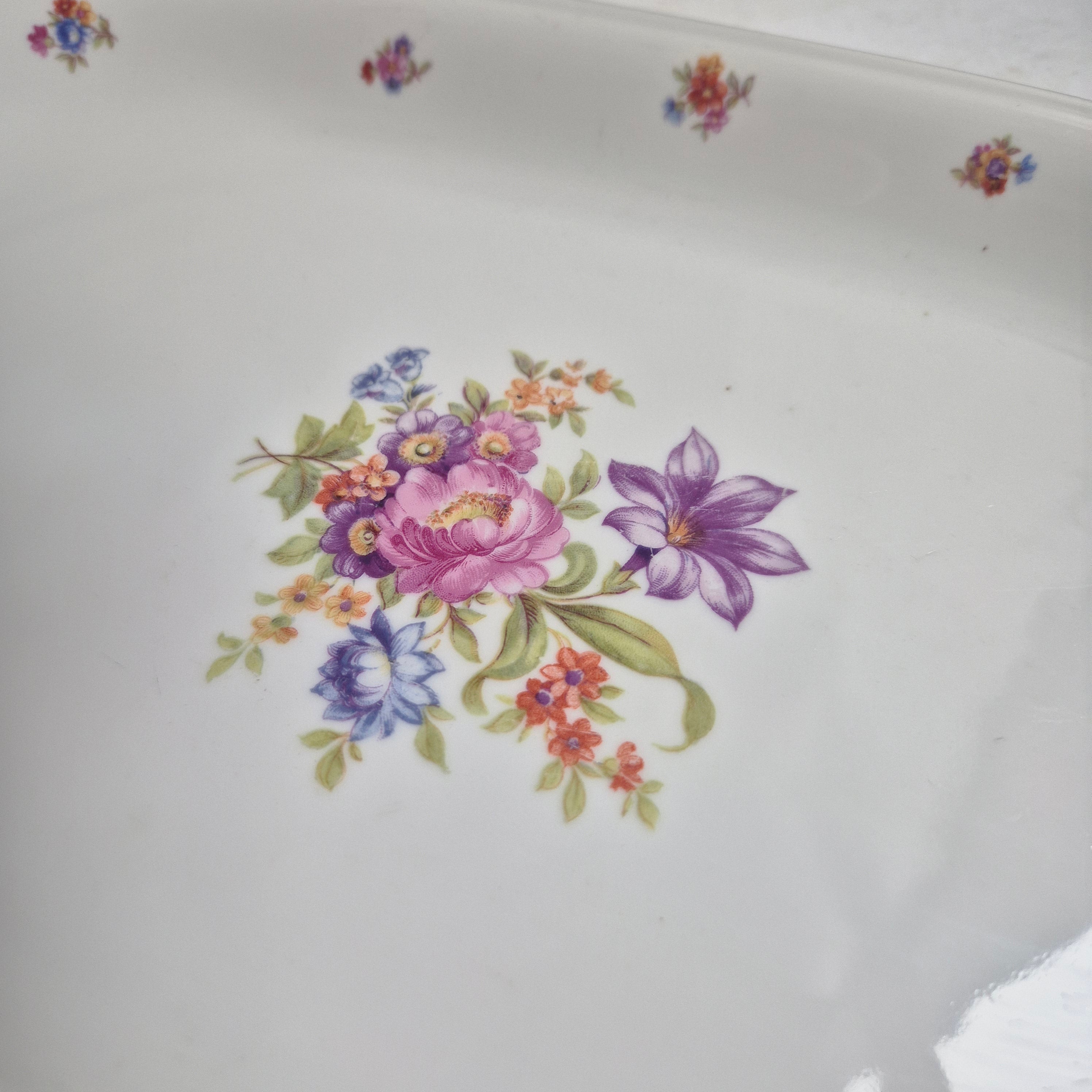Antike Porzellanplatte Teller Blumendekor weiß Goldrand Koenigszelt Made in Poland