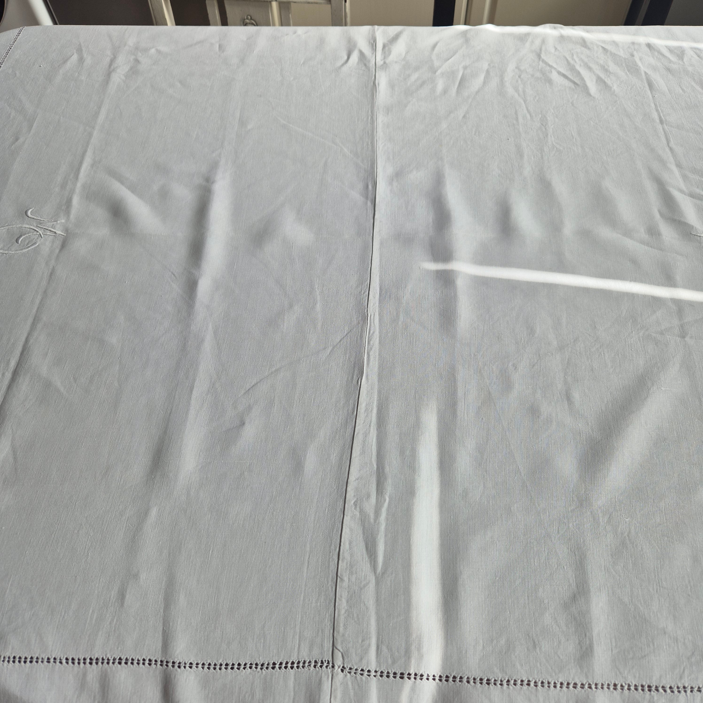 Antike Tischwäsche Leinen/Baumwolle Spitze weiß 120x140cm Tafel Königlich wunderschön! Monogramm M.O. ein Fleck 🤍