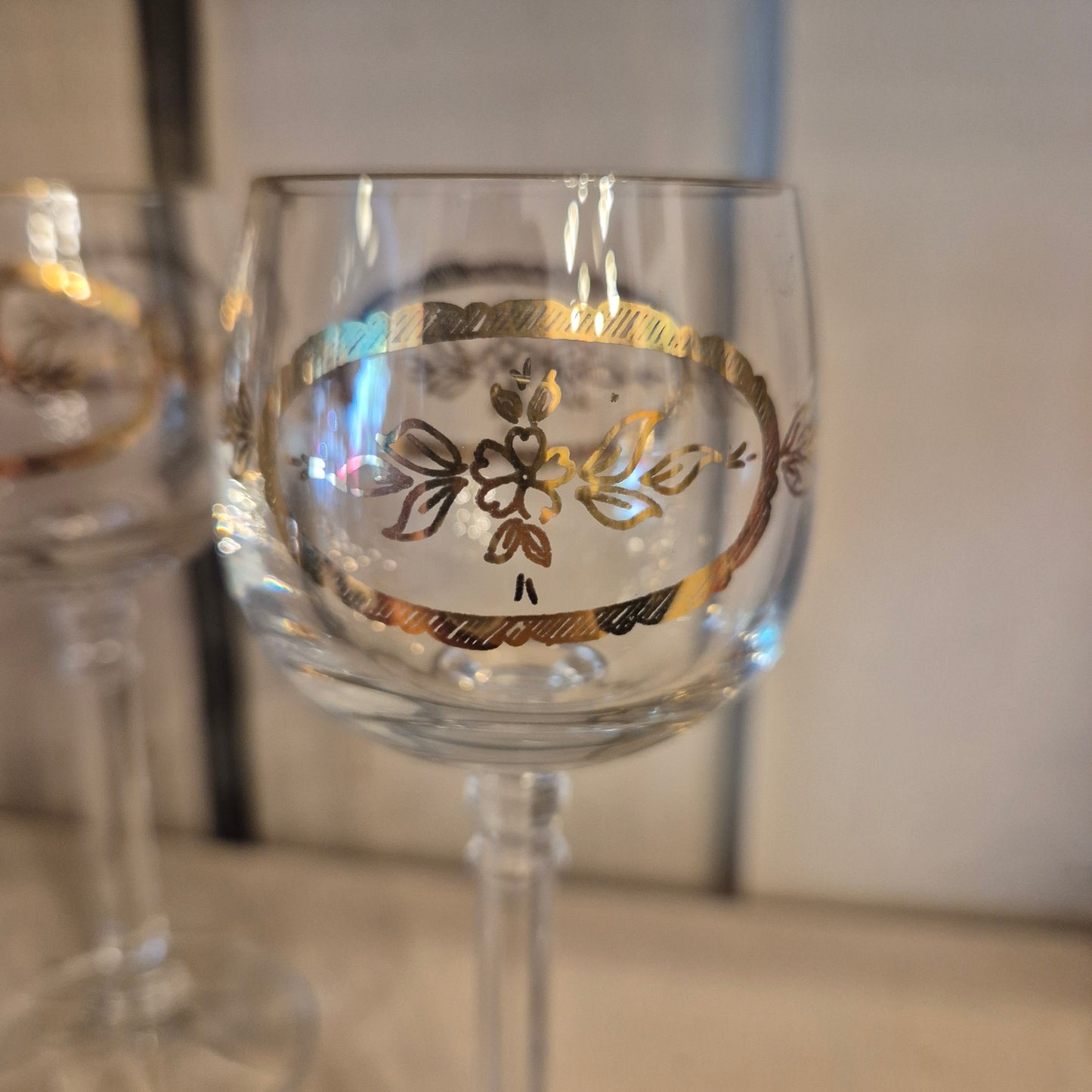 5x kleine 60er Jahre Weingläser goldrand transparent zeitlos schön!