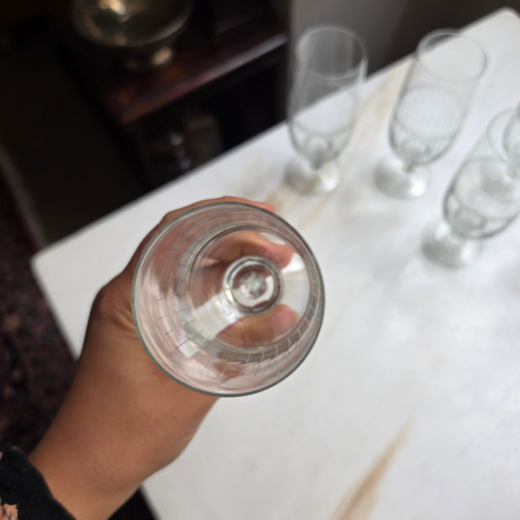 8x Vintage-Gläser mit elegantem Schliffmuster – Perfekt für Longdrinks, Wasser & Party's