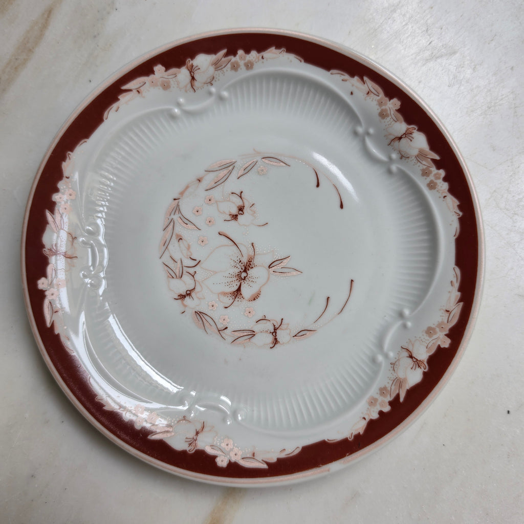 Vintage Porzellan Sammeltasse 3-teilig – Lettin | Antikes Gedeck mit Weinrotem Blüten-Relief & Goldrand