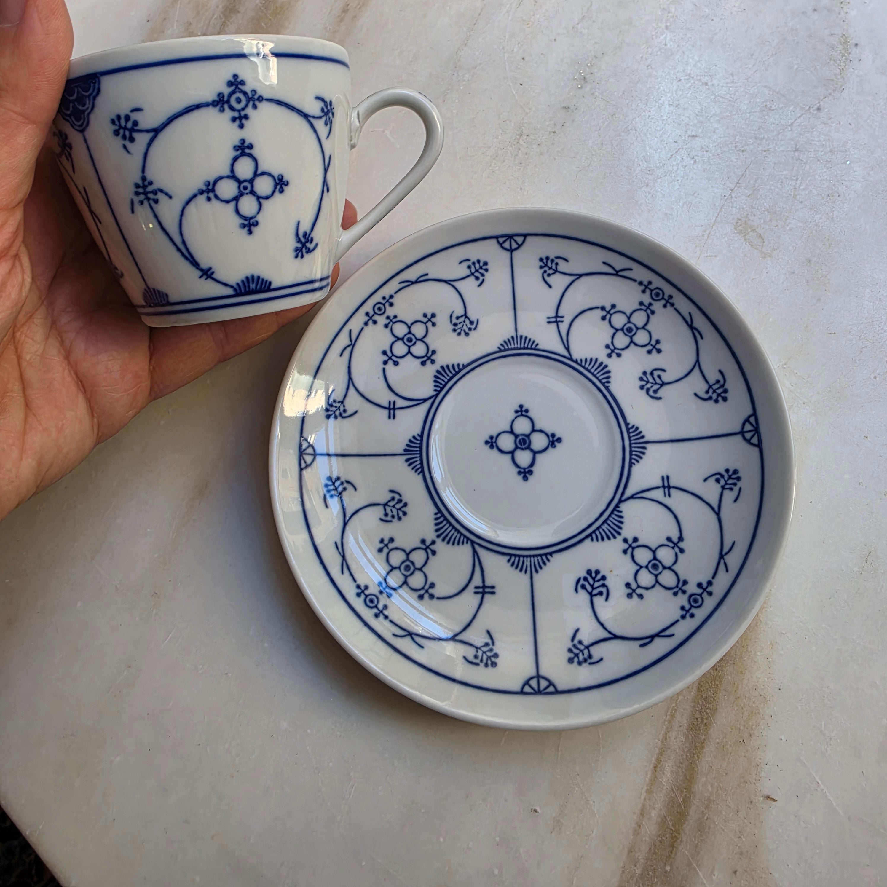 Vintage Jager Eisenberg 'Blau Saks' Kaffeetassen Tee Tasse Untertasse Set Strohblume