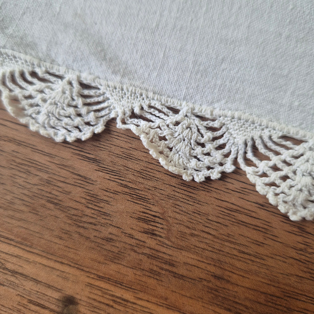 Vintage Serviette Stoff Einstecktuch 29x29cm Baumwolle leichter gelber Fleck