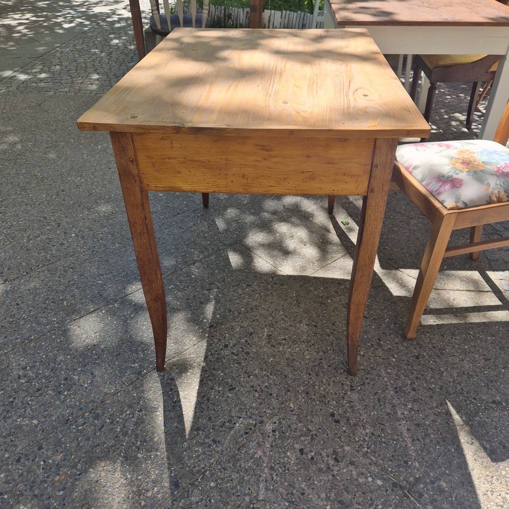 Antiker Biedermeier Tisch von 1860 - Vollholz Fichte - aufgearbeitet 70x100cm
