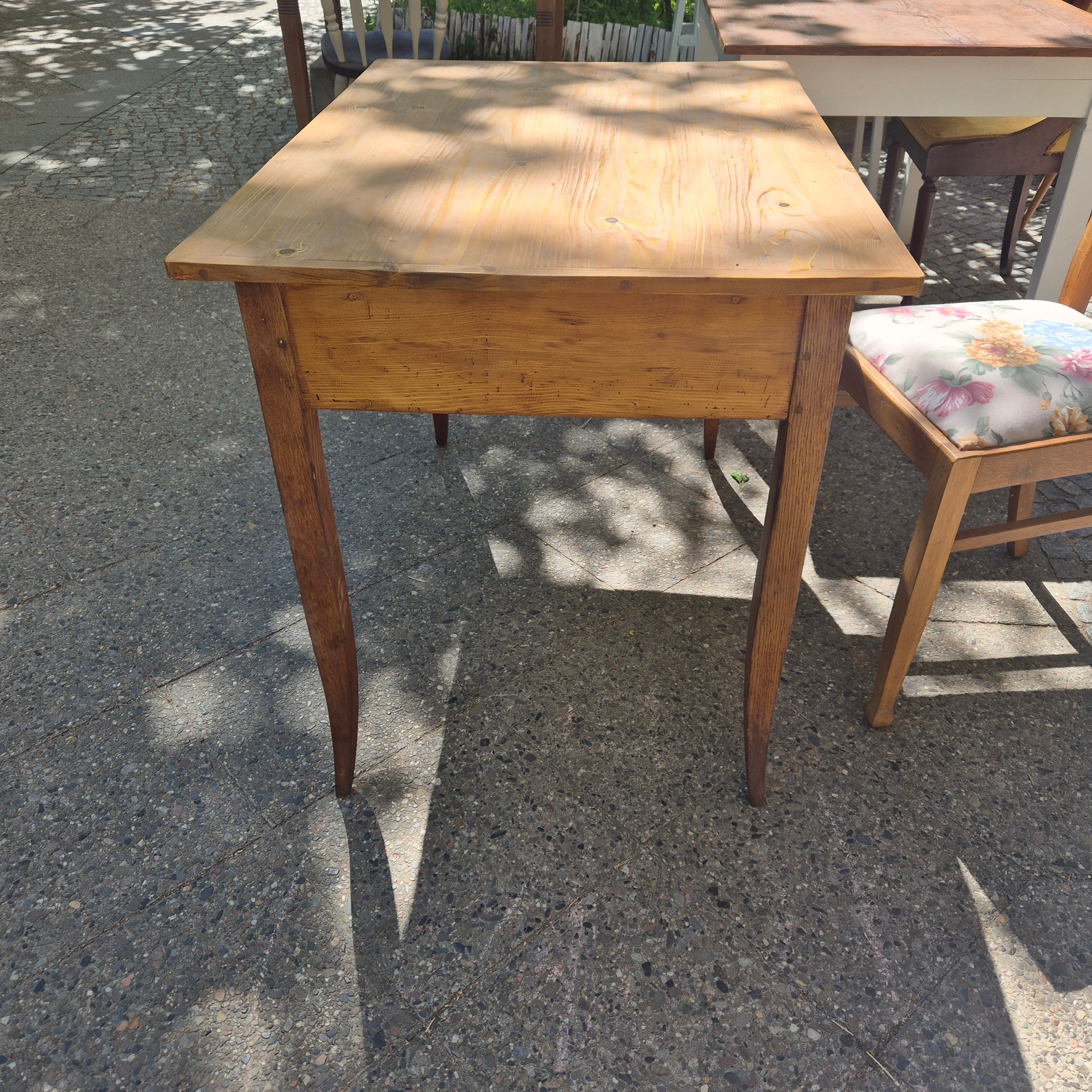 Antiker Biedermeier Tisch von 1860 - Vollholz Fichte - aufgearbeitet 70x100cm