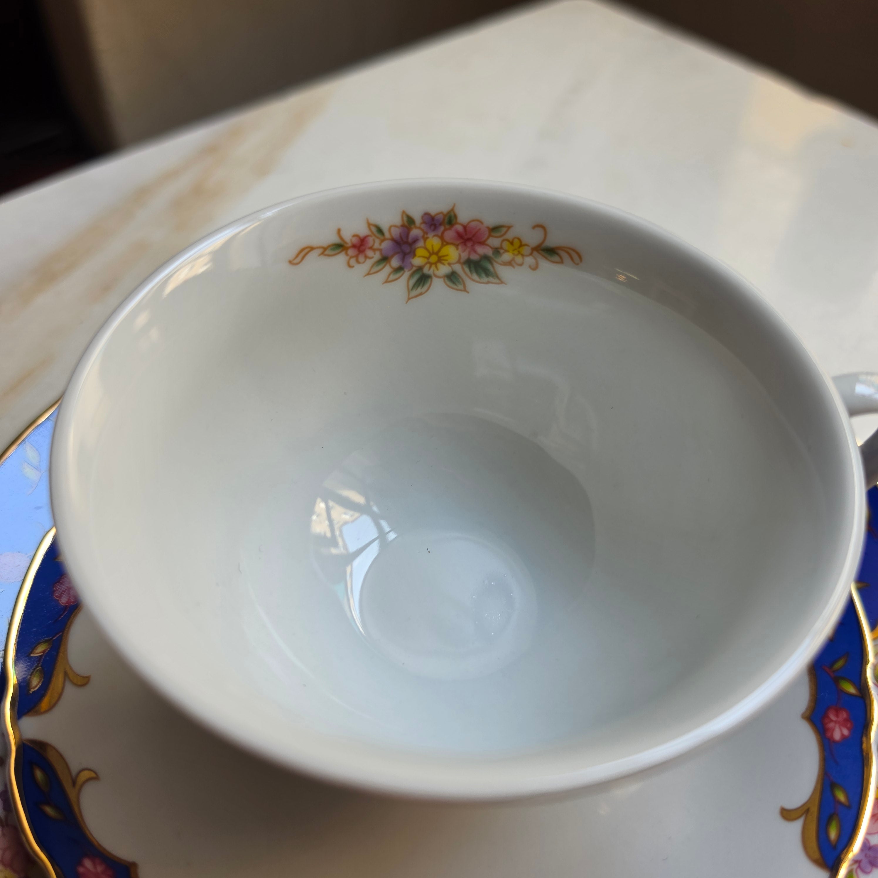 Vintage Porzellan Gedeck 3-teilig „Sissy“ von MF Design – Kobaltblau mit Golddekor & Blumenbukett