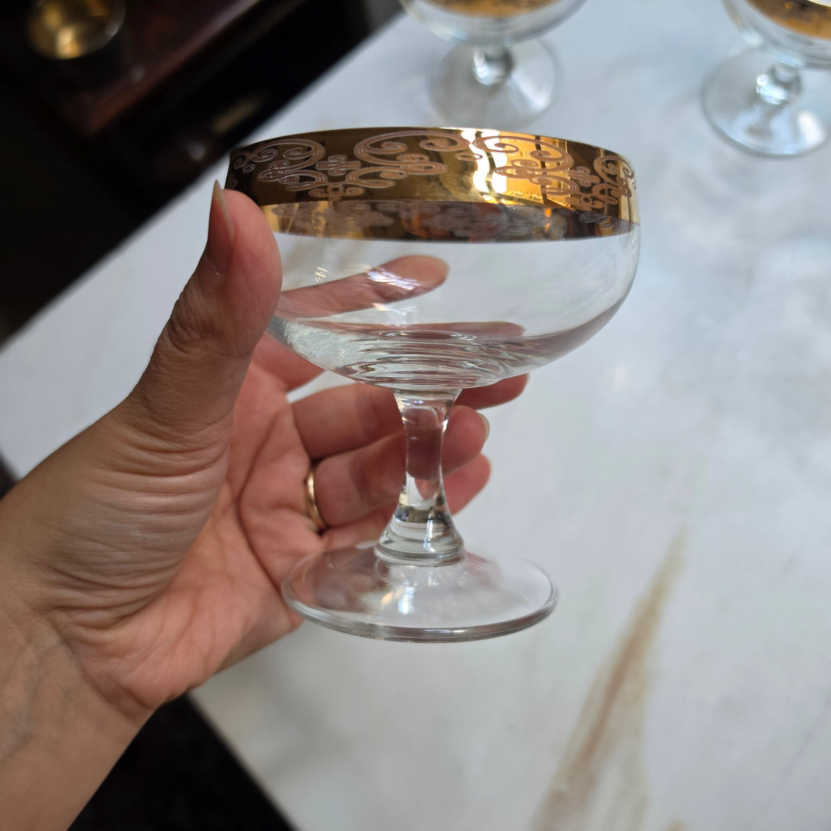4er-Set Vintage Sektschalen – Edler Golddekor & Filigranes Muster – Perfekt für Champagner & Cocktails