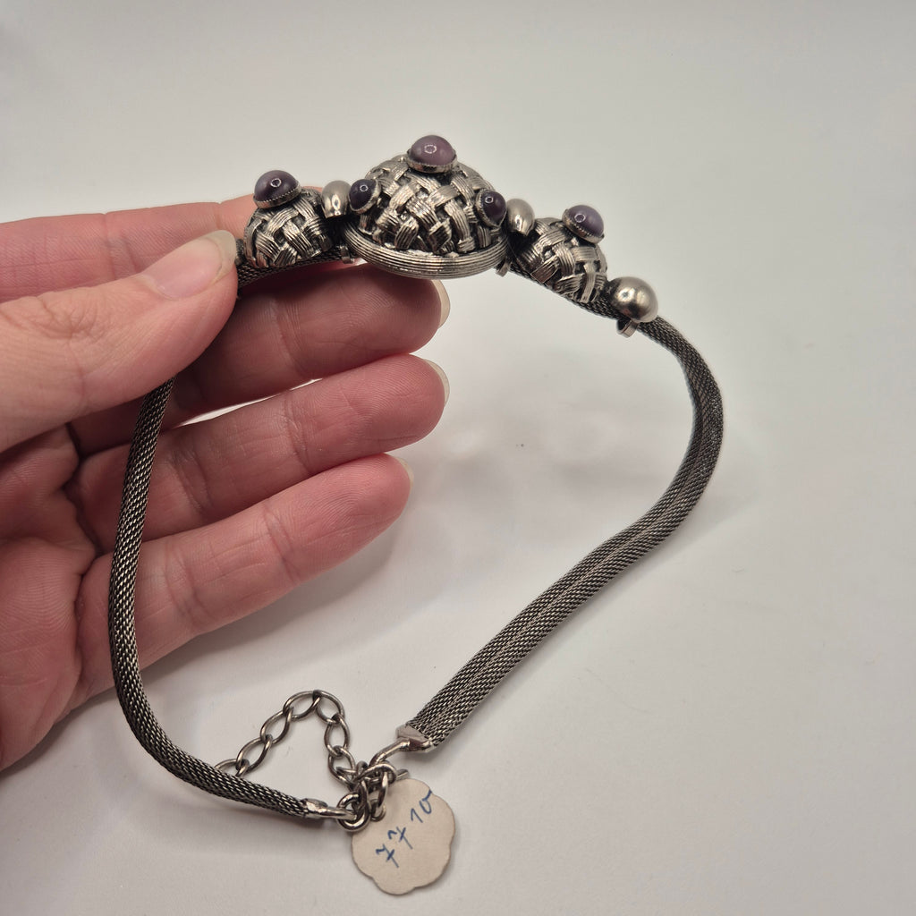 Vintage 80er Jahre Mesh Chocker Silberfarbend mit Lila Stein Cabochon Stil