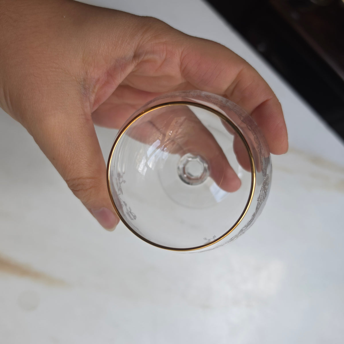 Edles Vintage Cognac- & Likörglas mit Goldrand und Barock-Gravur