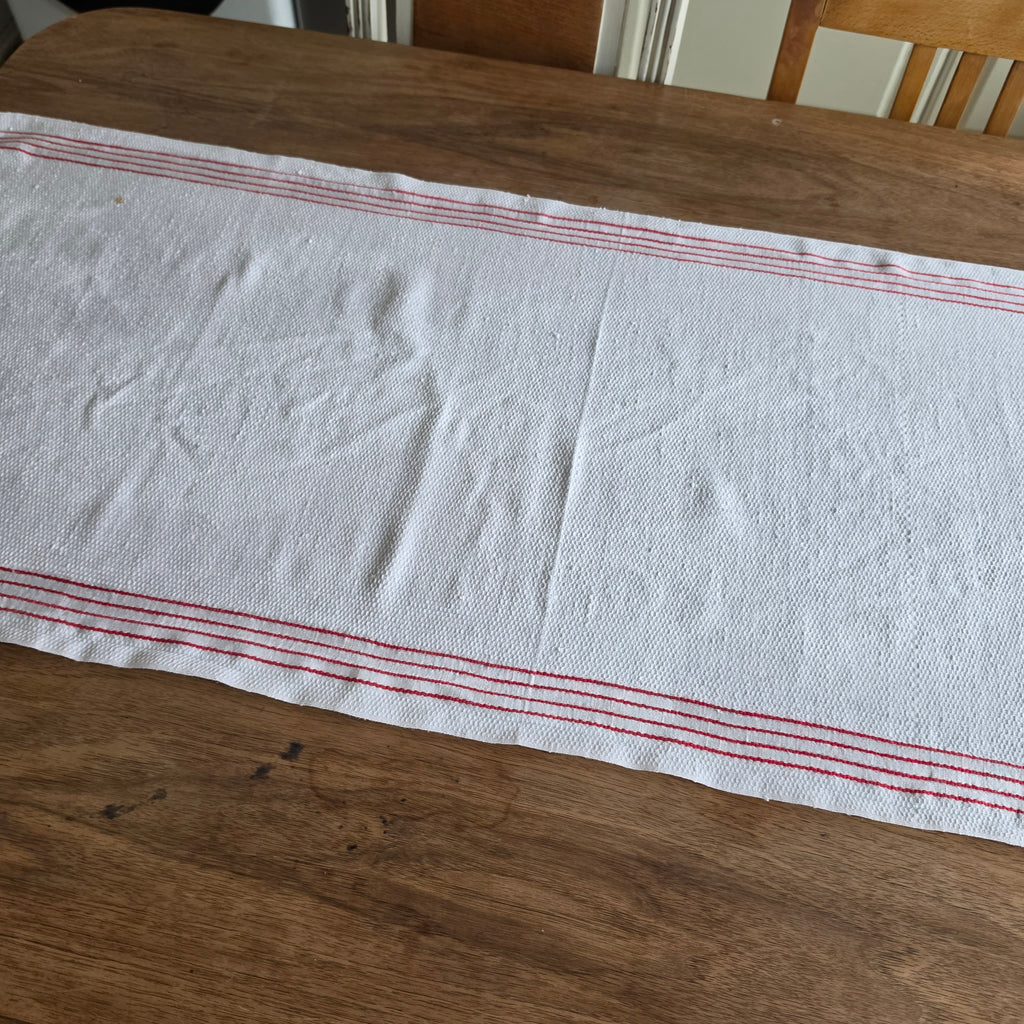 Vintage Tischläufer / Mangeltuch mit roter Einwebung & Monogramm "FH" - 47x117cm