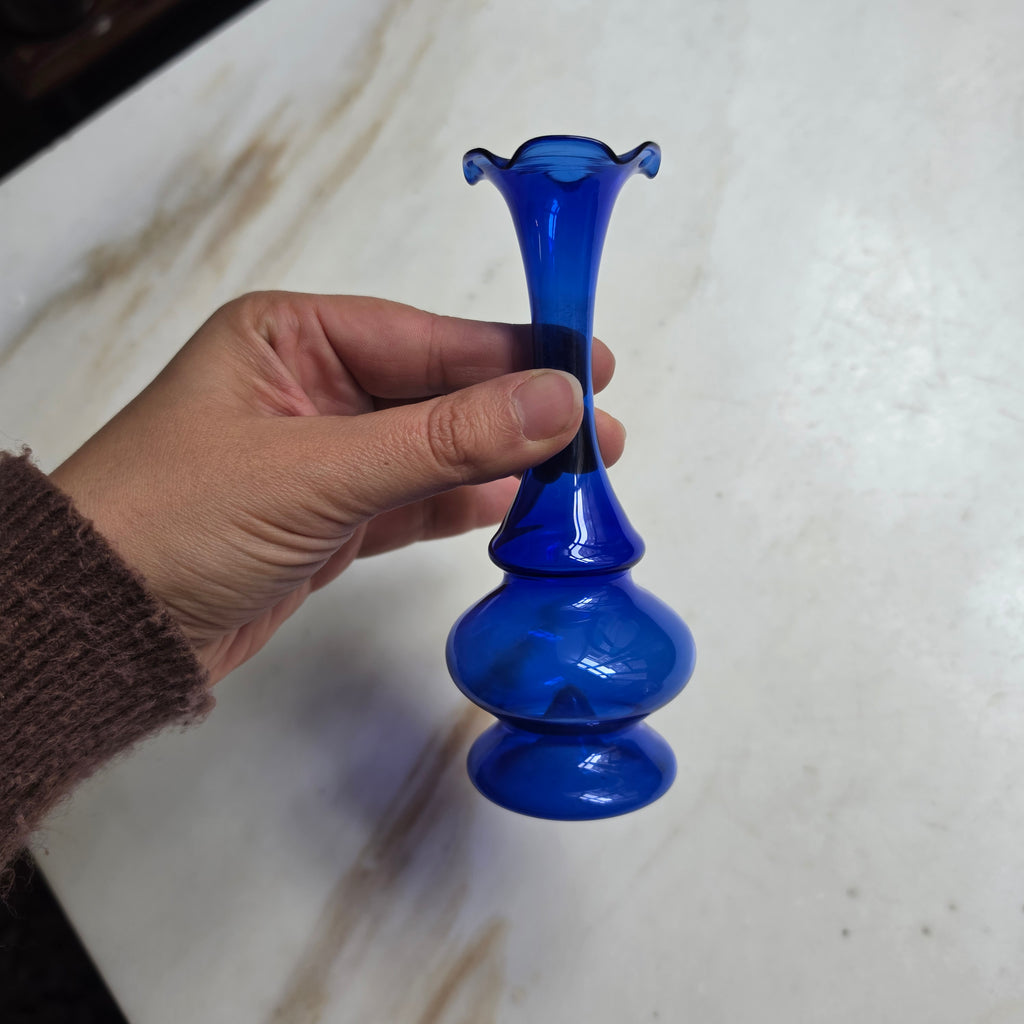 Eleganter Vintage Solitär-Vase aus kobaltblauem Glas – Mundgeblasen mit gewelltem Rand