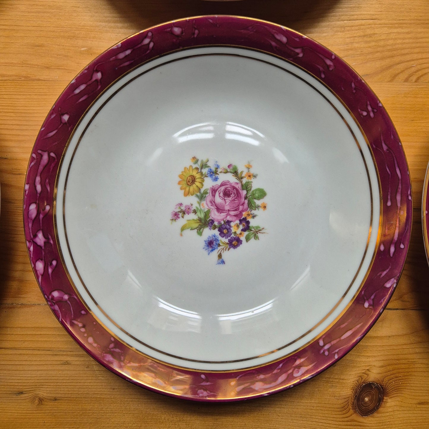 6x Antike tiefe Speiseteller Blumendekor weiß mit lila Goldrand