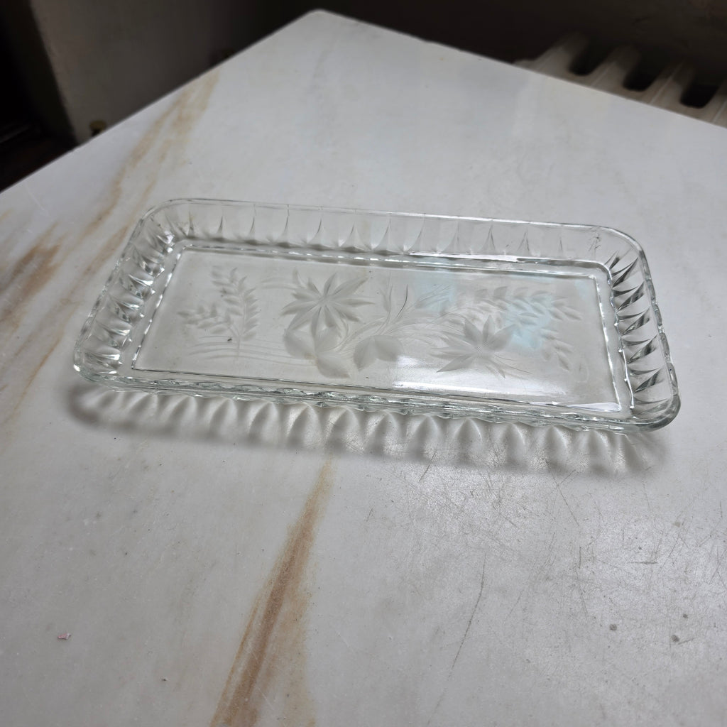 Vintage Glas-Anrichteplatte mit Blumen- & Ähren-Schliff – Längliche Servierschale - Kuchentablett aus Pressglas