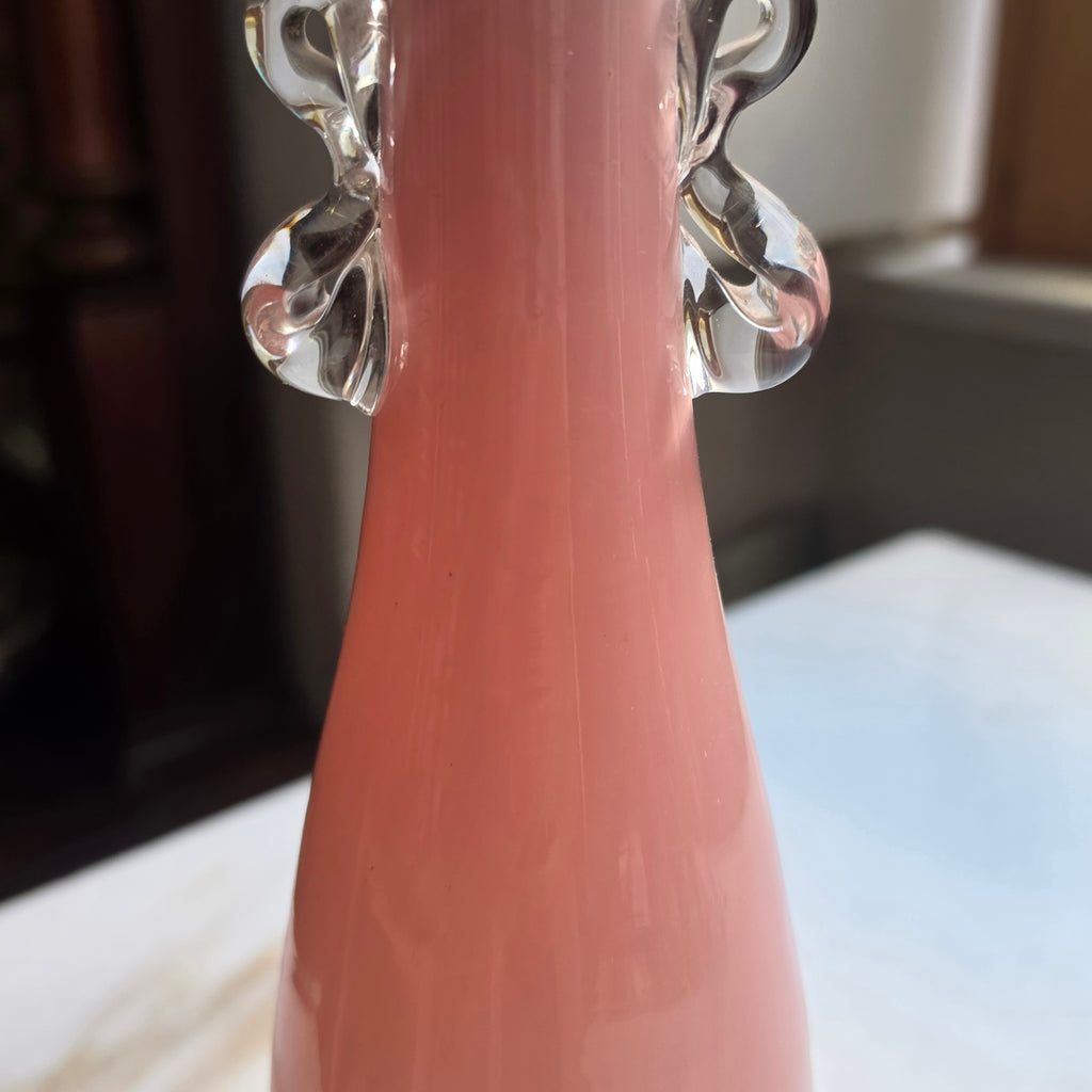 Vintage Rosa Opalglas-Vase mit Glasschlaufen - Mundgeblasene Solifleur Vase im Mid-Century Stil