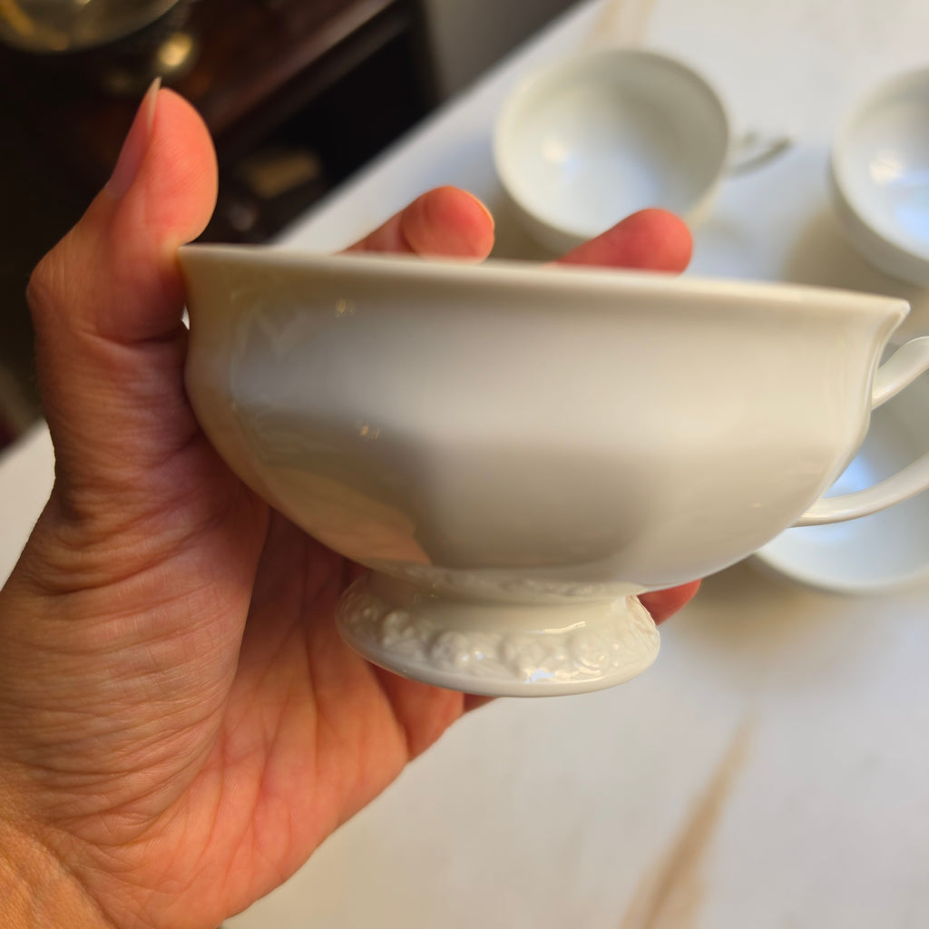 Vintage Rosenthal Porzellan Tassen Set (5-teilig) – Weißes Geschirr mit Relief-Standfuß & elegantem Henkel