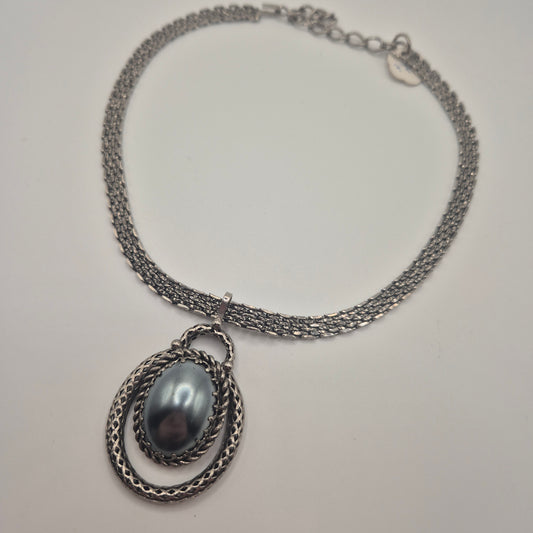 Statement Vintage-Collier – Altsilber-Optik mit dunkler Perle