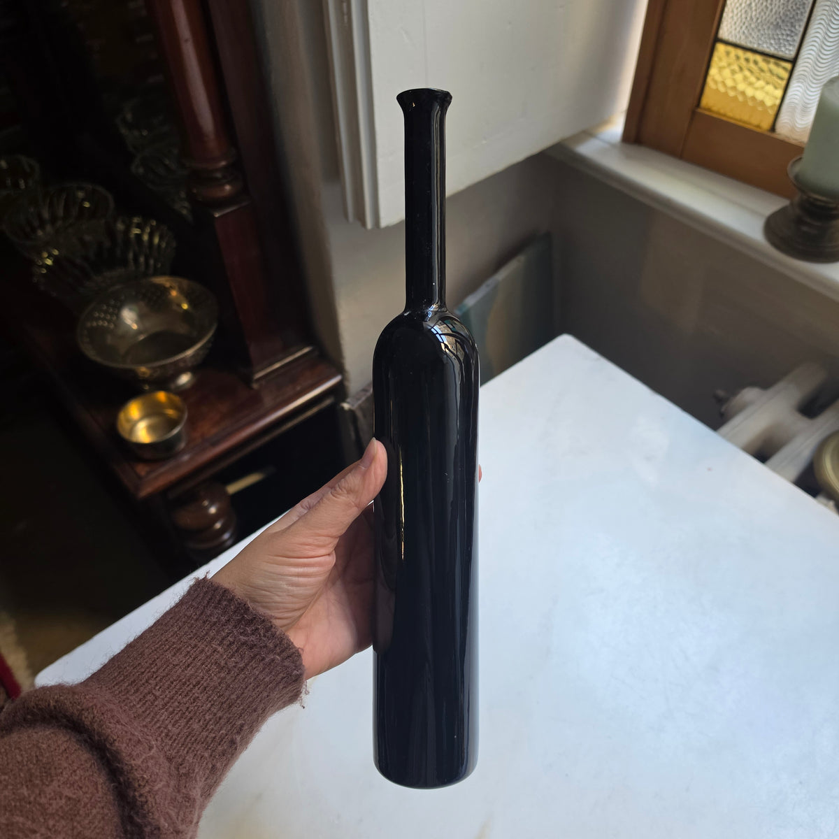 Schwarze Vintage-Flaschenvase aus Glas – Elegantes Wohnaccessoire