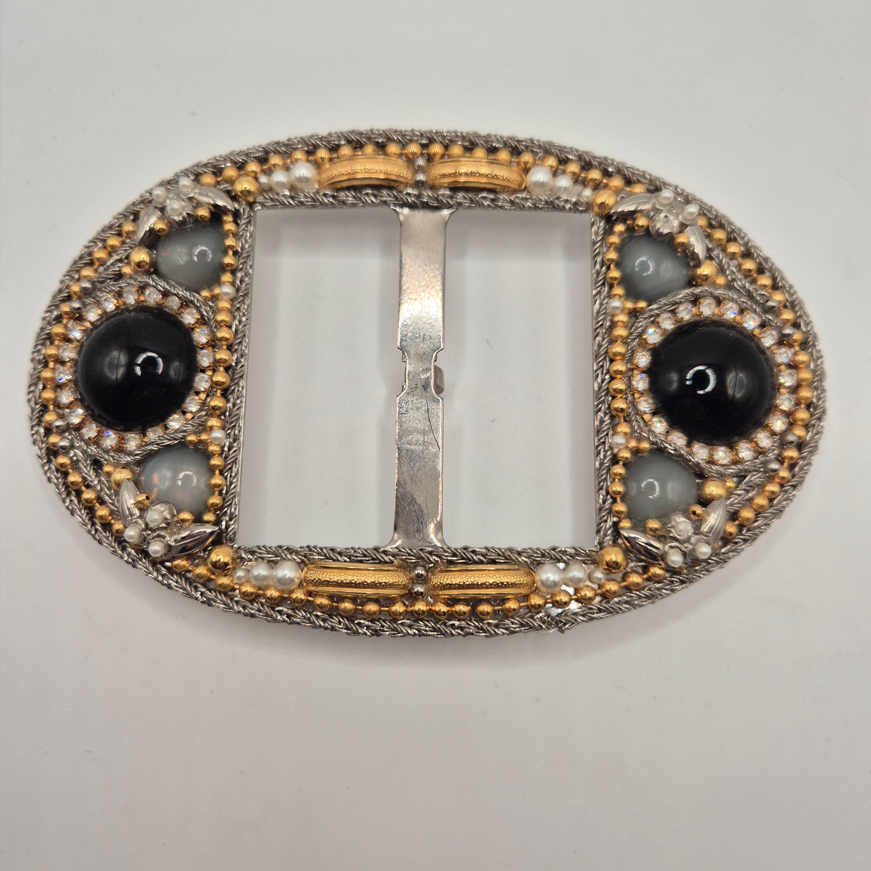 Große Vintage 80er Jahre Gürtelschnalle Oval Handmade rot schwarz gold
