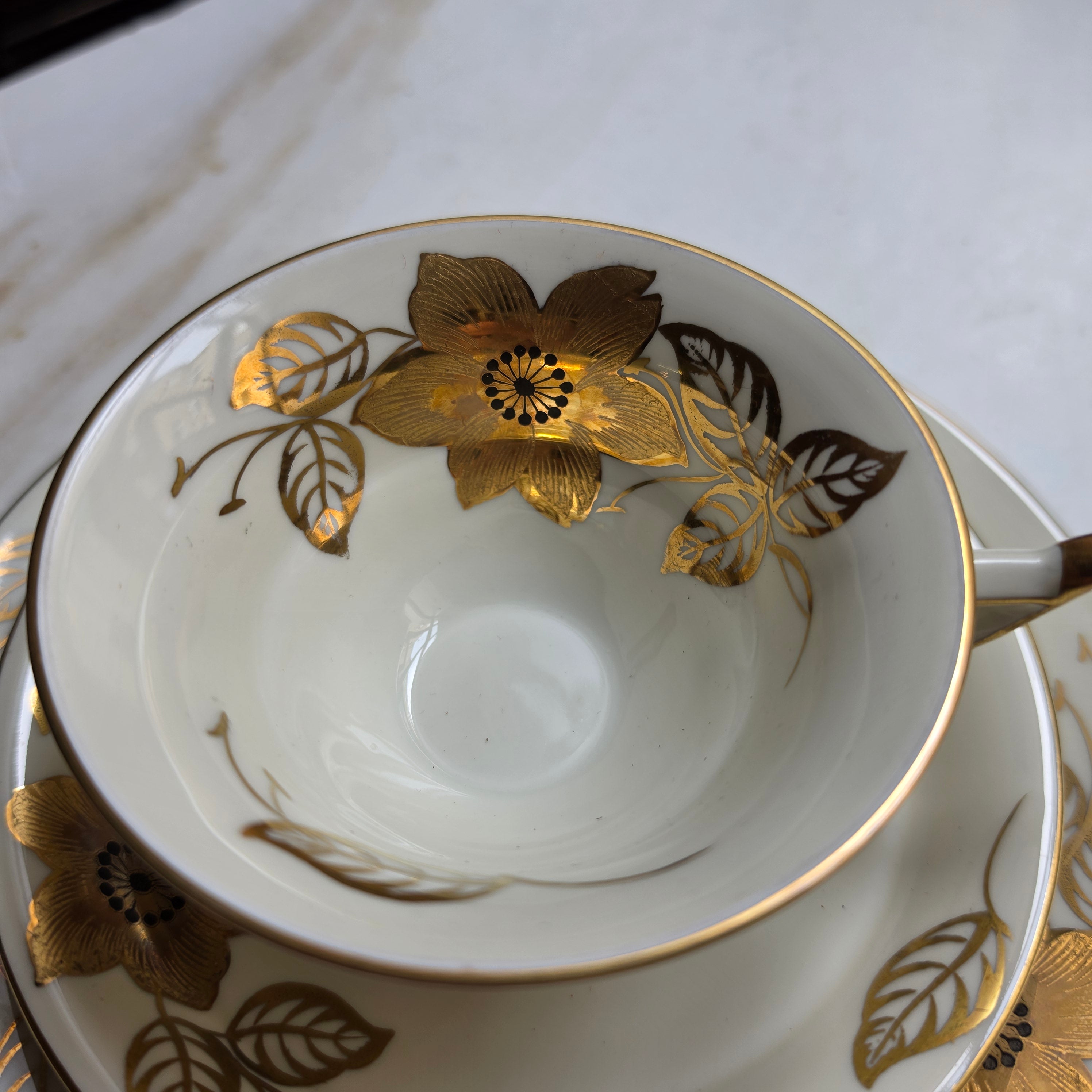 Vintage Alka-Kunst Kronach Kaffeegedeck 3-teilig – Goldblumen & Elfenbein-Porzellan (ca. 1950er)
