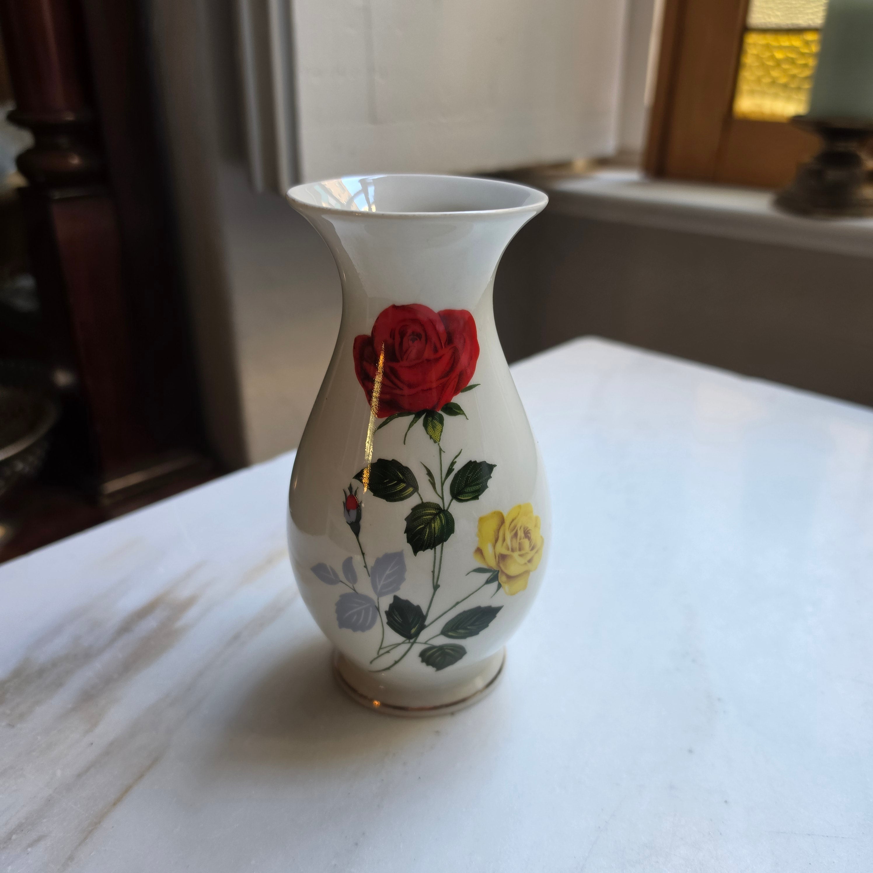 Vintage Royal Bavaria Porzellanvase mit Rosenmotiv & Goldrand