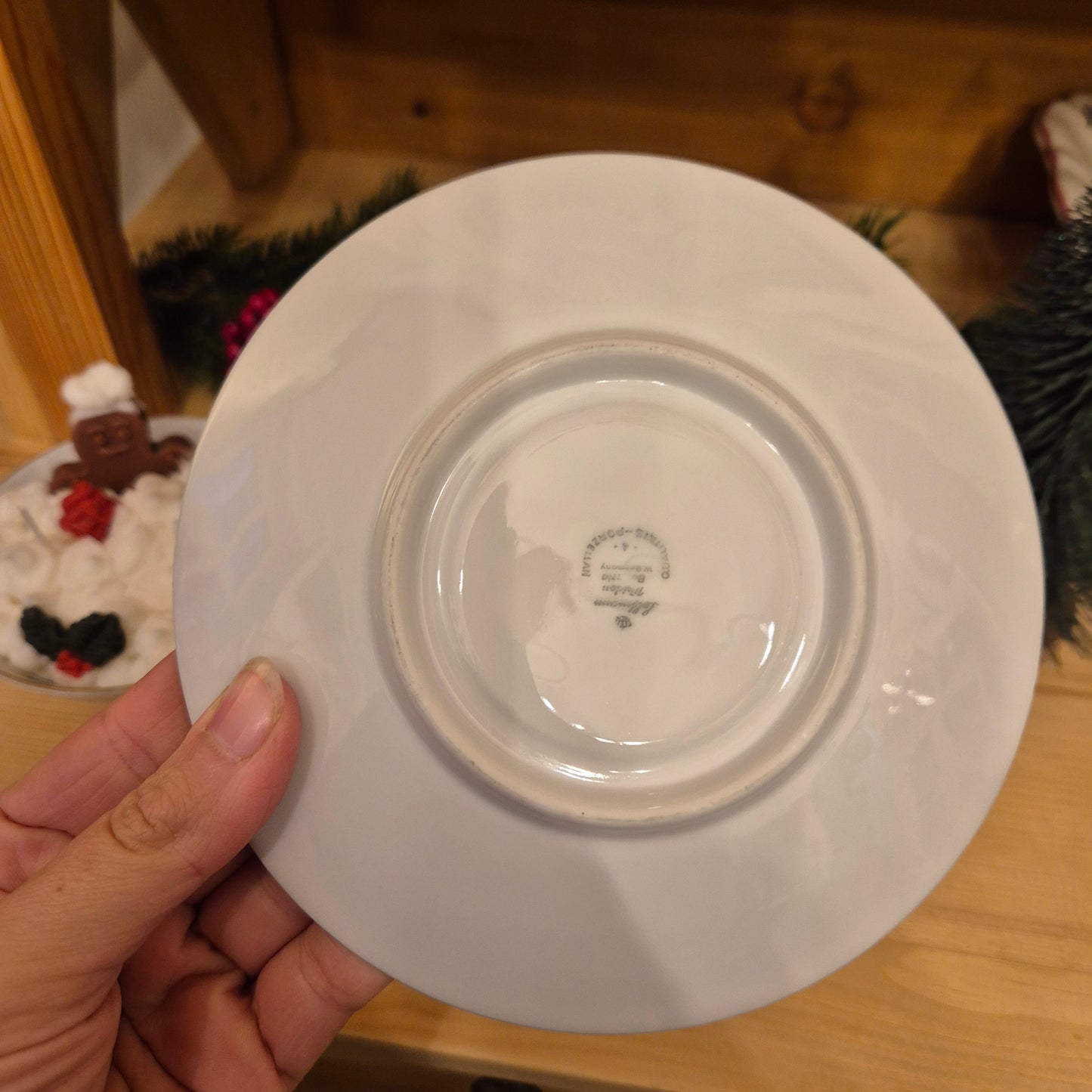 Handgemachte Sojawachskerze Weihnachtesgeschenk badender Lebkuchen Sahne Dessert in Antiker Porzellan Suppentasse von Seltmann Weiden