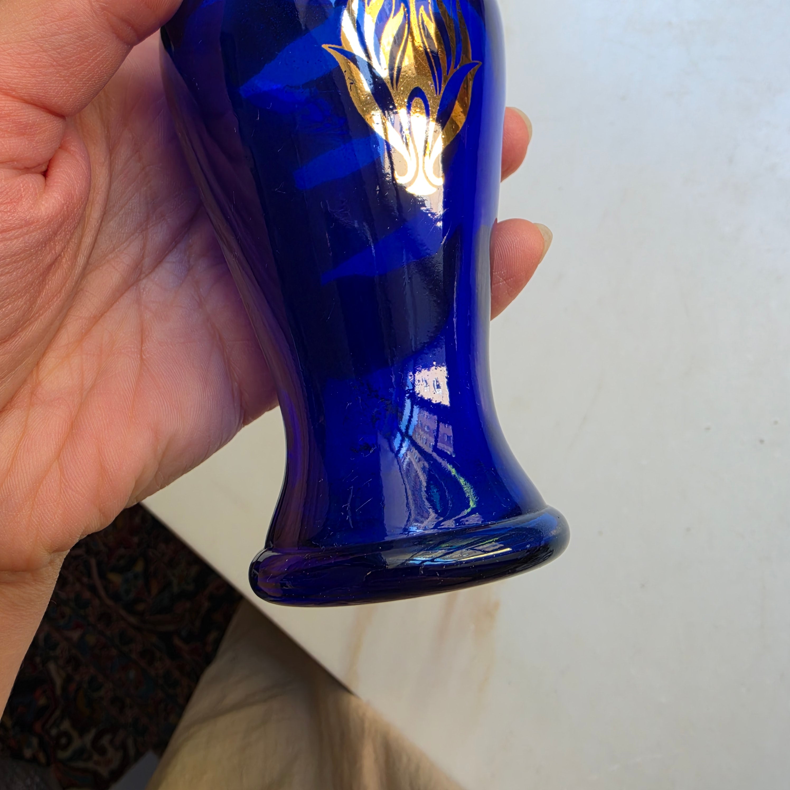 Blaue Glas Vase klein Pressglas gold
