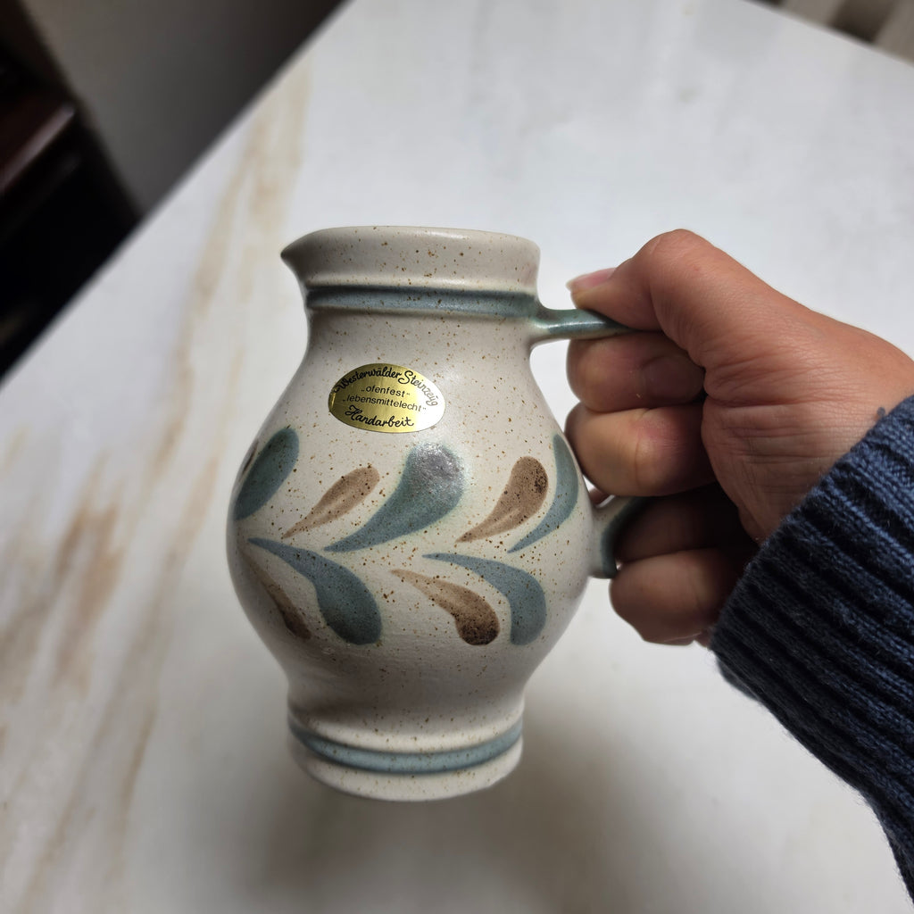 Kleine Westerwälder Steinzeug Kännchen – Handarbeit Keramik
