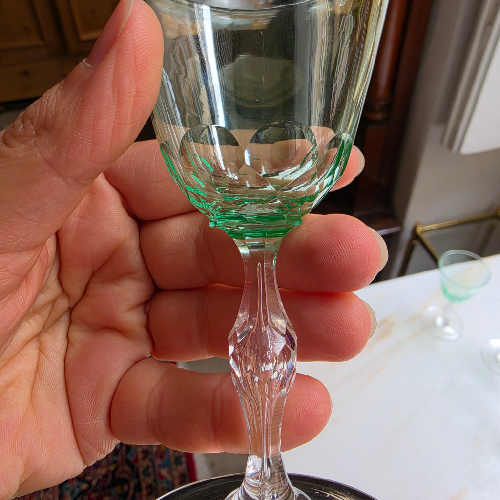 Jugendstil Likörgläser / Schnapsgläser Set (7-teilig) – Urangrün - Hellgrün mit Linsenschliff & Balusterstiel