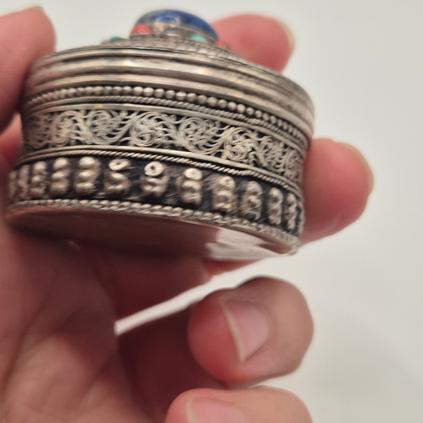 Kleine Vintage Pillendose Schmuckschatulle