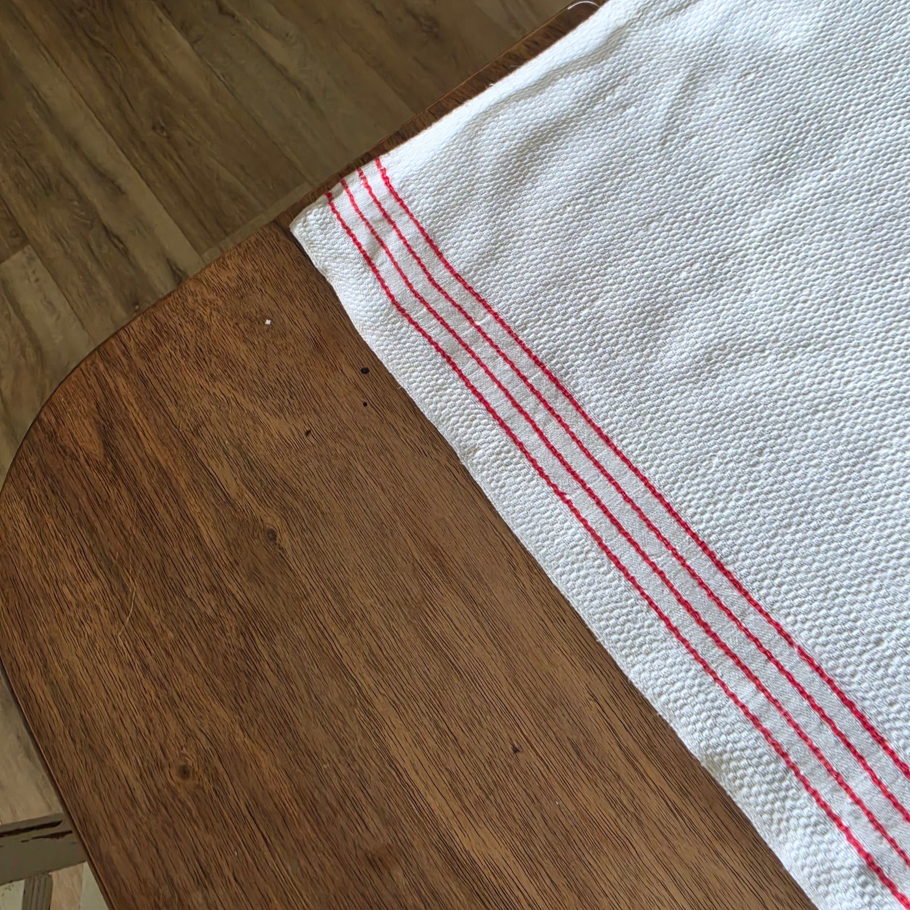 Vintage Tischläufer / Mangeltuch mit roter Einwebung & Monogramm "FH" - 47x117cm