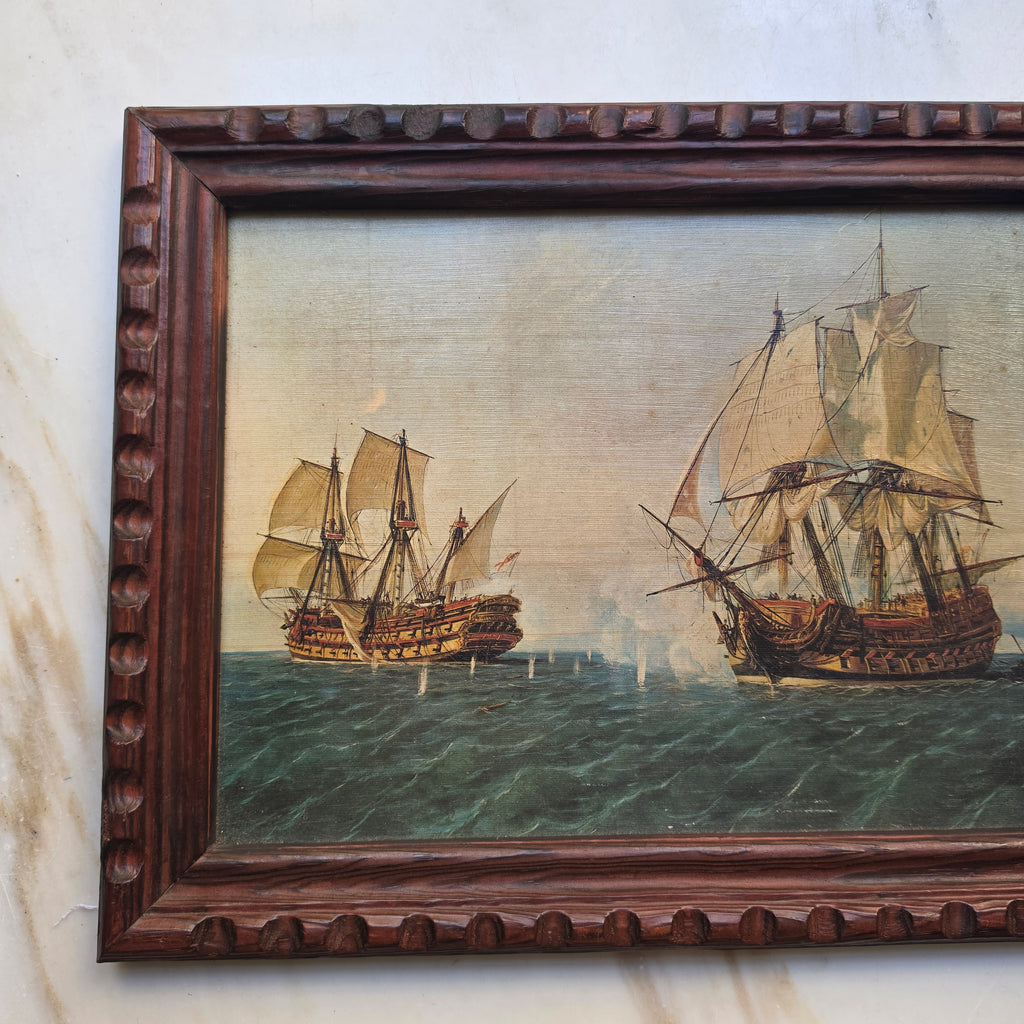 Vintage Maritimes Bild im Holzrahmen – Historische Seeschlacht mit Segelschiffen („Made in Spain“)