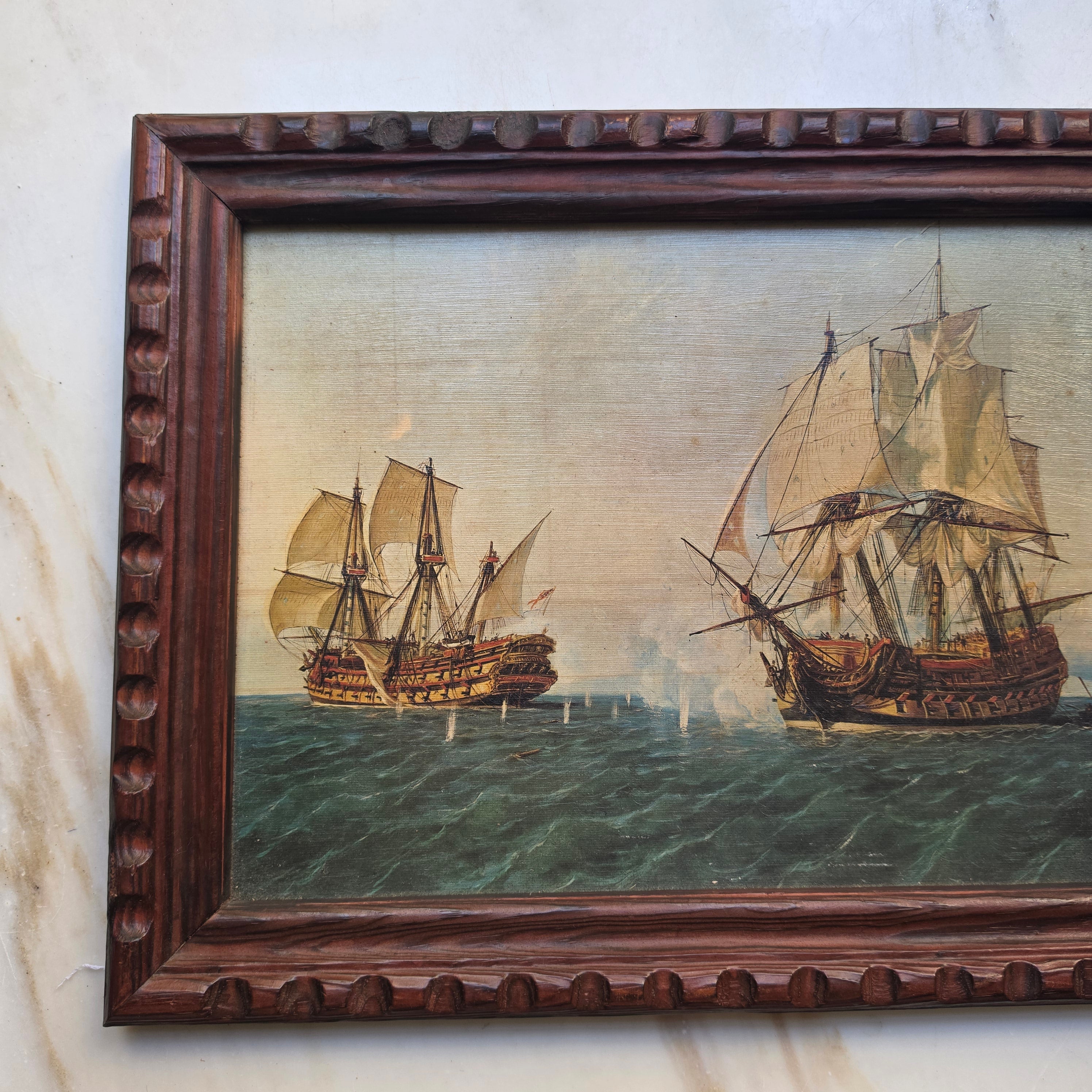 Vintage Maritimes Bild im Holzrahmen – Historische Seeschlacht mit Segelschiffen („Made in Spain“)