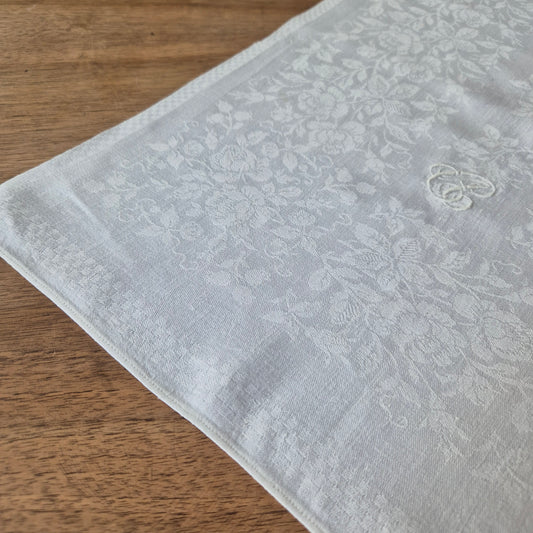 Antike Jugendstil Serviette / Mitteldecke mit Monogramm C.A