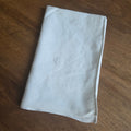 Antike Damast-Stoffserviette mit kunstvollem Monogramm „H.W.“ – Reines Leinen/Halbleinen um 1900 - 45x48cm