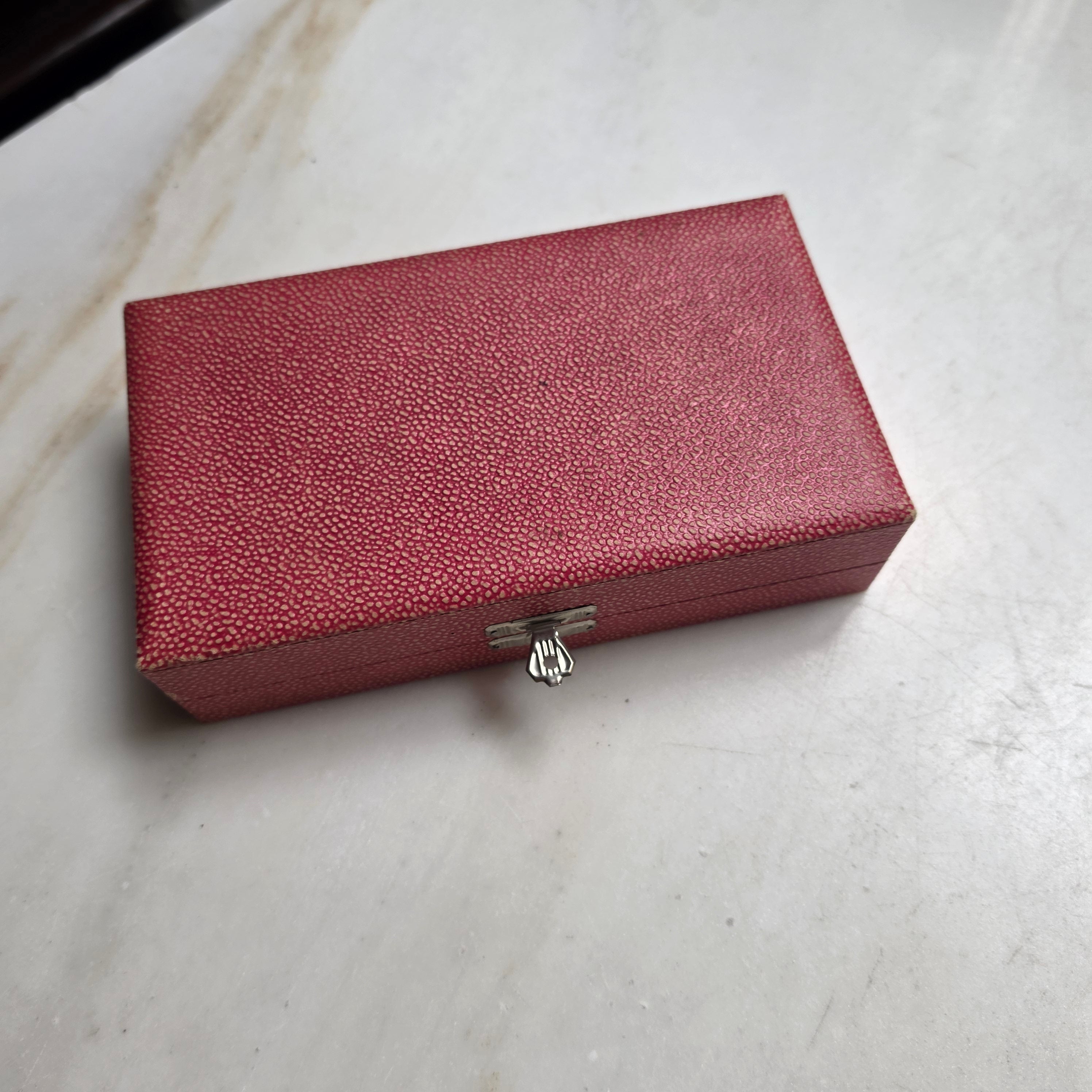 Vintage Kuchengabeln Set (6-teilig) in rosa Schatulle – Klassisches Dessertbesteck aus Edelstahl