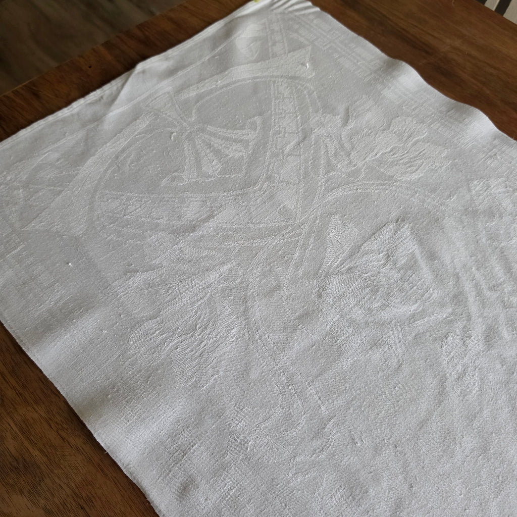 Antikes Jugendstil Damast-Geschirrtuch mit handgesticktem Monogramm – Um 1900 - 49x112cm