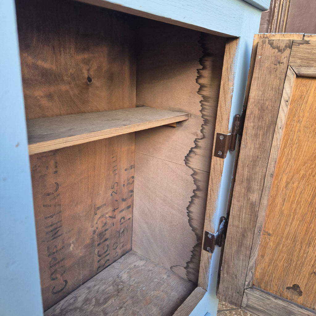 Antiker Wandschrank - Hängeschrank - rustikal Landhaus