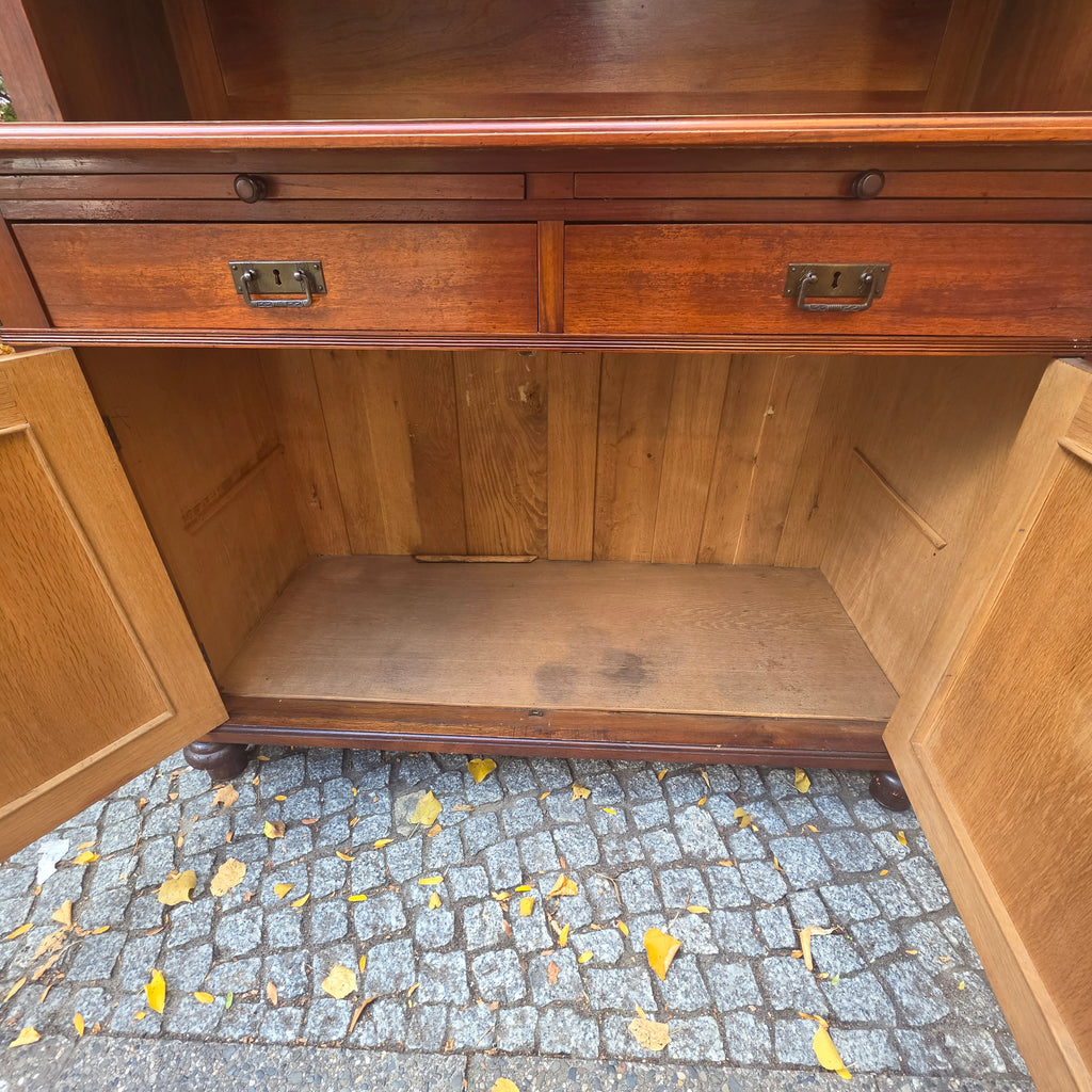 Antikes Küchenbuffet aus Echtholz – Jugendstil Anrichte mit Vitrine & Schnitzereien