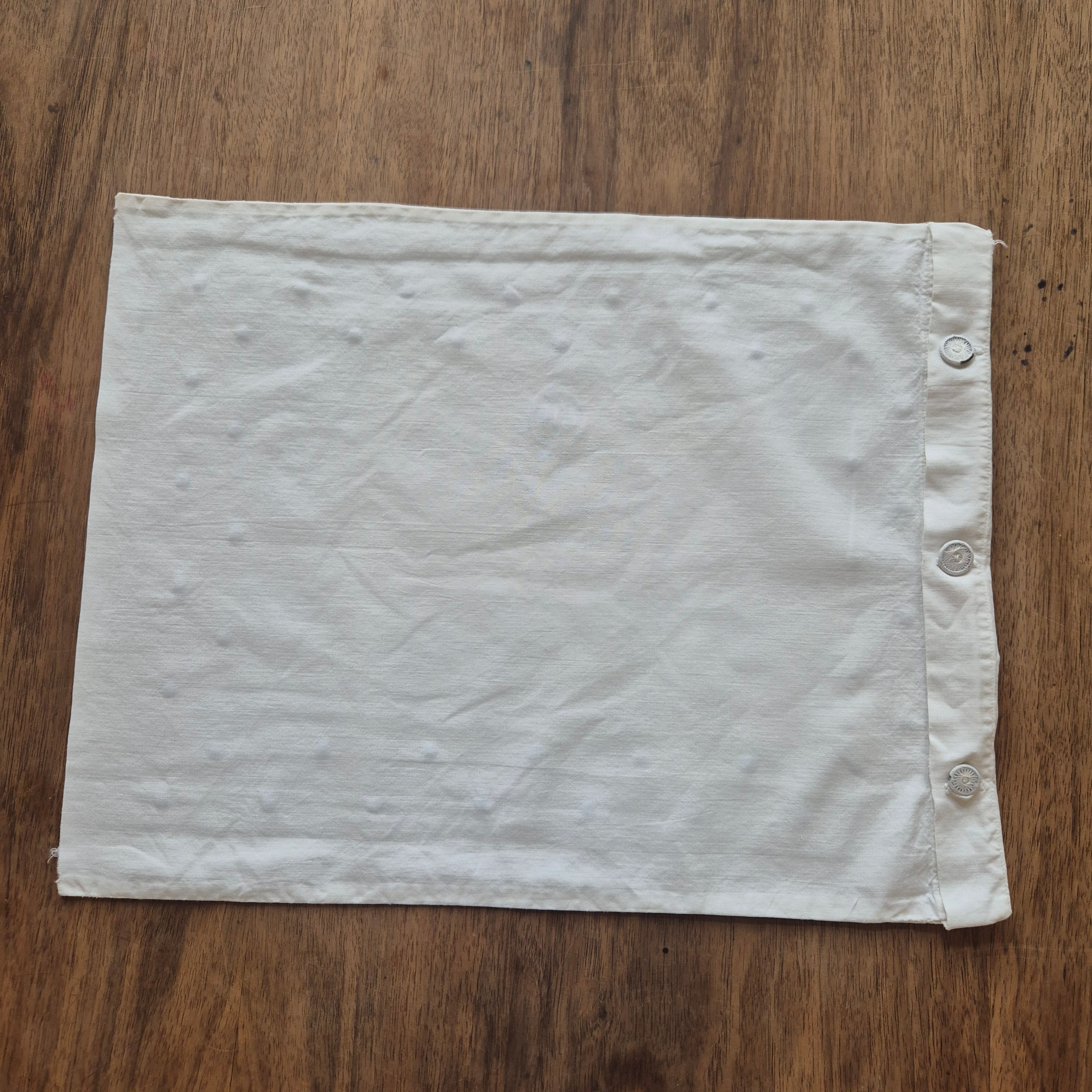Antiker Kissenbezug für Baby Puppen Kissenhülle klein 31x42cm Baumwolle beschädigt Monogramm CH.