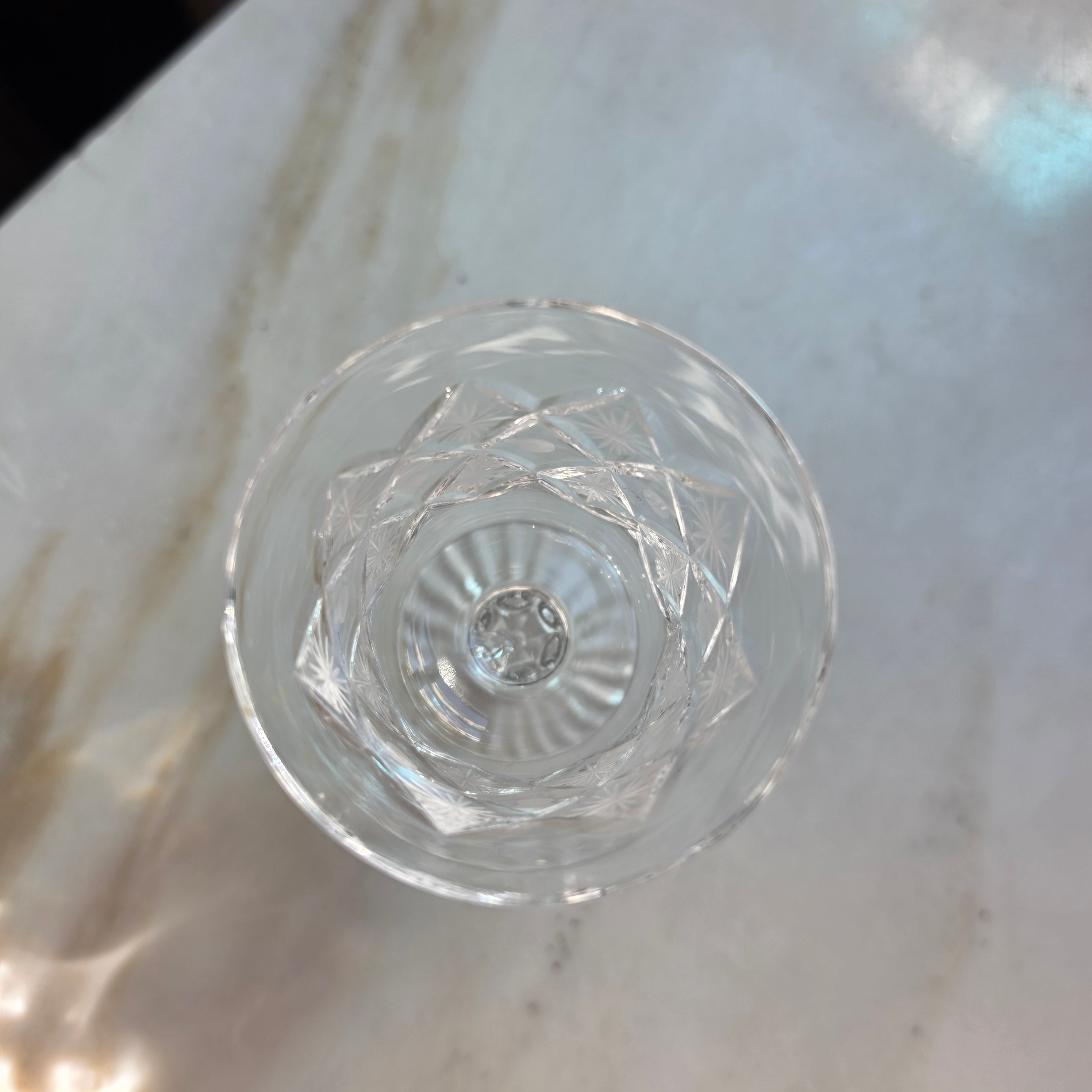 Edles Kristall-Likörglas mit Facettenschliff – Eleganter Schnaps- & Digestif-Kelch - Vintage-Stil