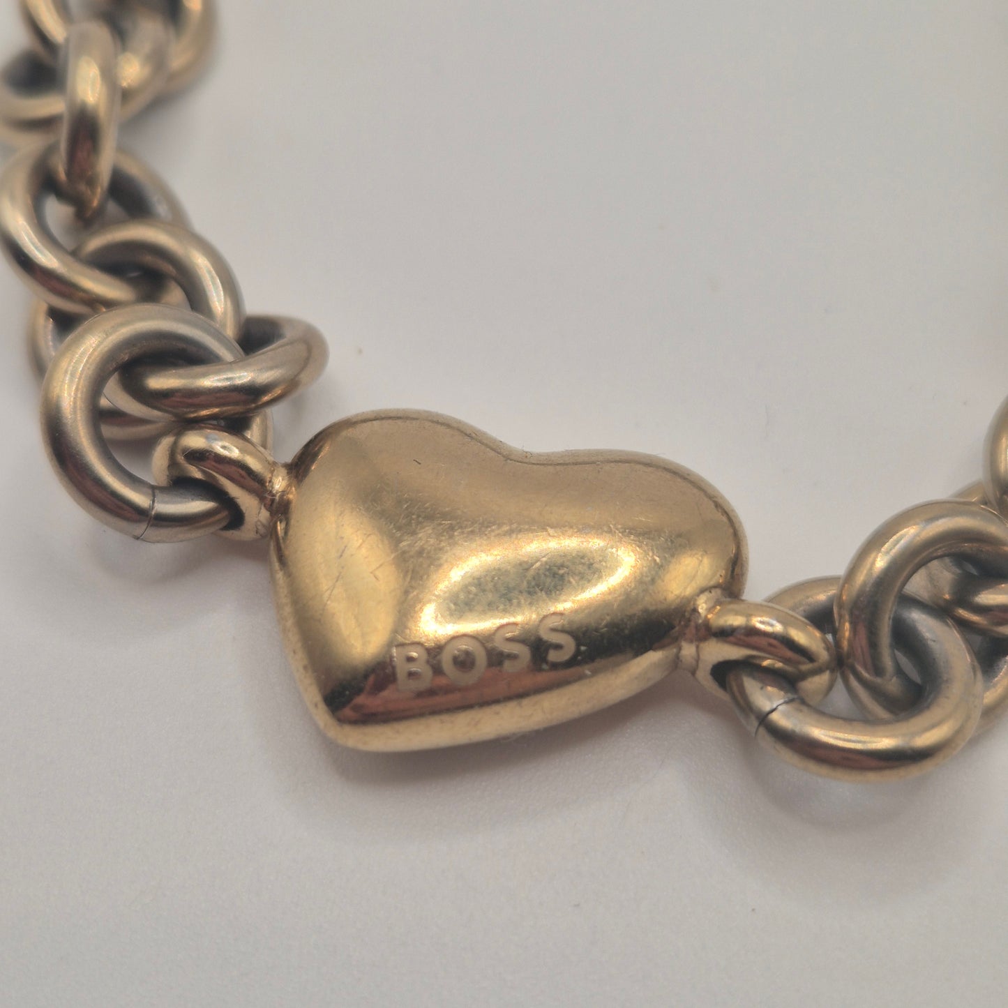 Vintage BOSS Kette mit Herzanhänger – Authentischer Look