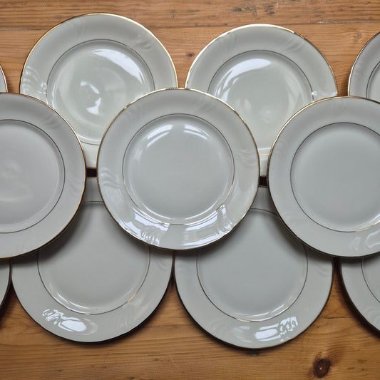 12x Vintage Porzellan Teller Elfenbeinfarbe mit Goldrand von Bavaria Kuchenteller / Frühstücksteller