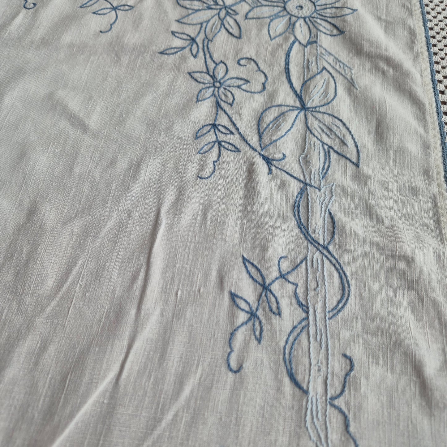 Antikes Überhandtuch Gardine blau weiß handmade 80x109cm Mini Stockflecken und Monogram M.S.