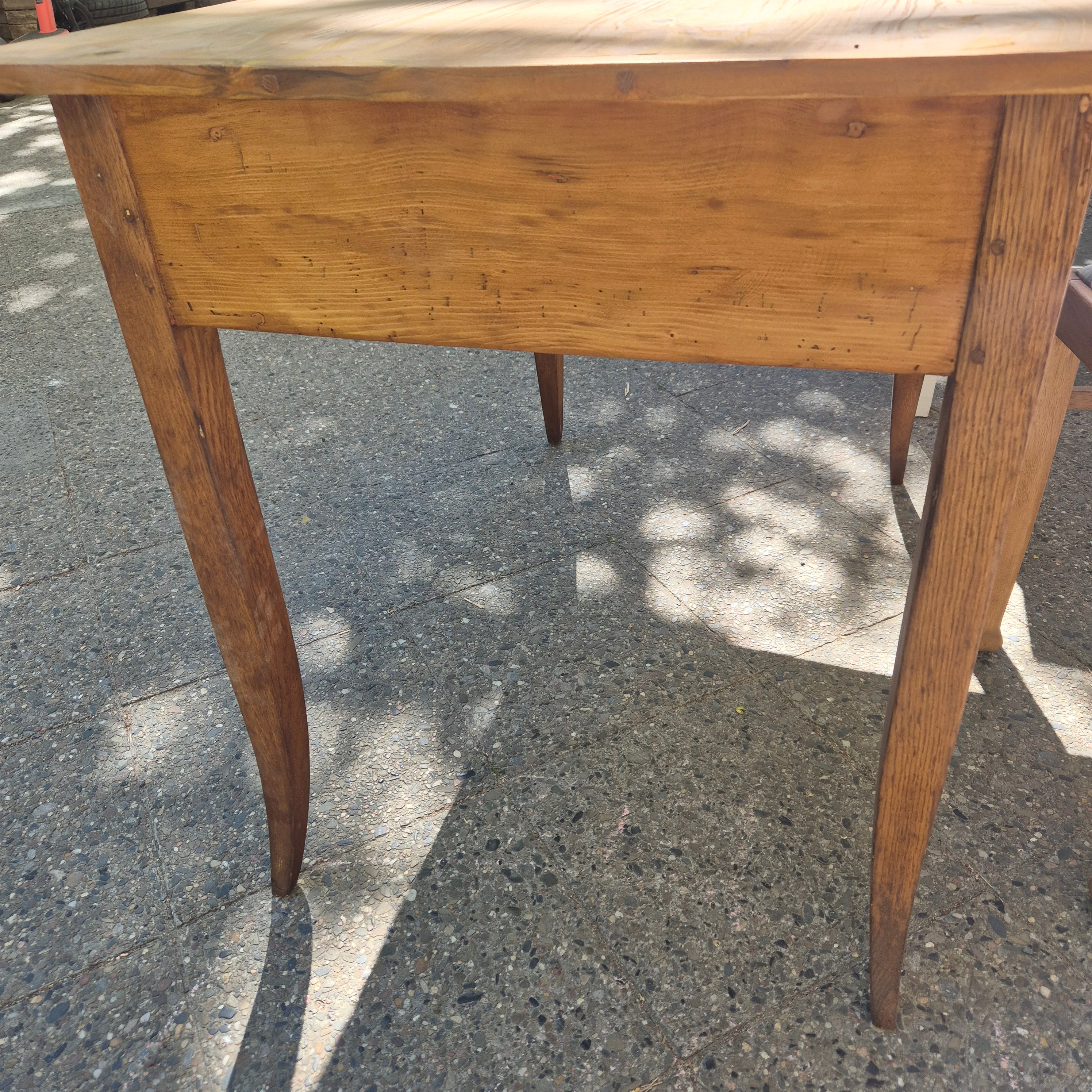 Antiker Biedermeier Tisch von 1860 - Vollholz Fichte - aufgearbeitet 70x100cm