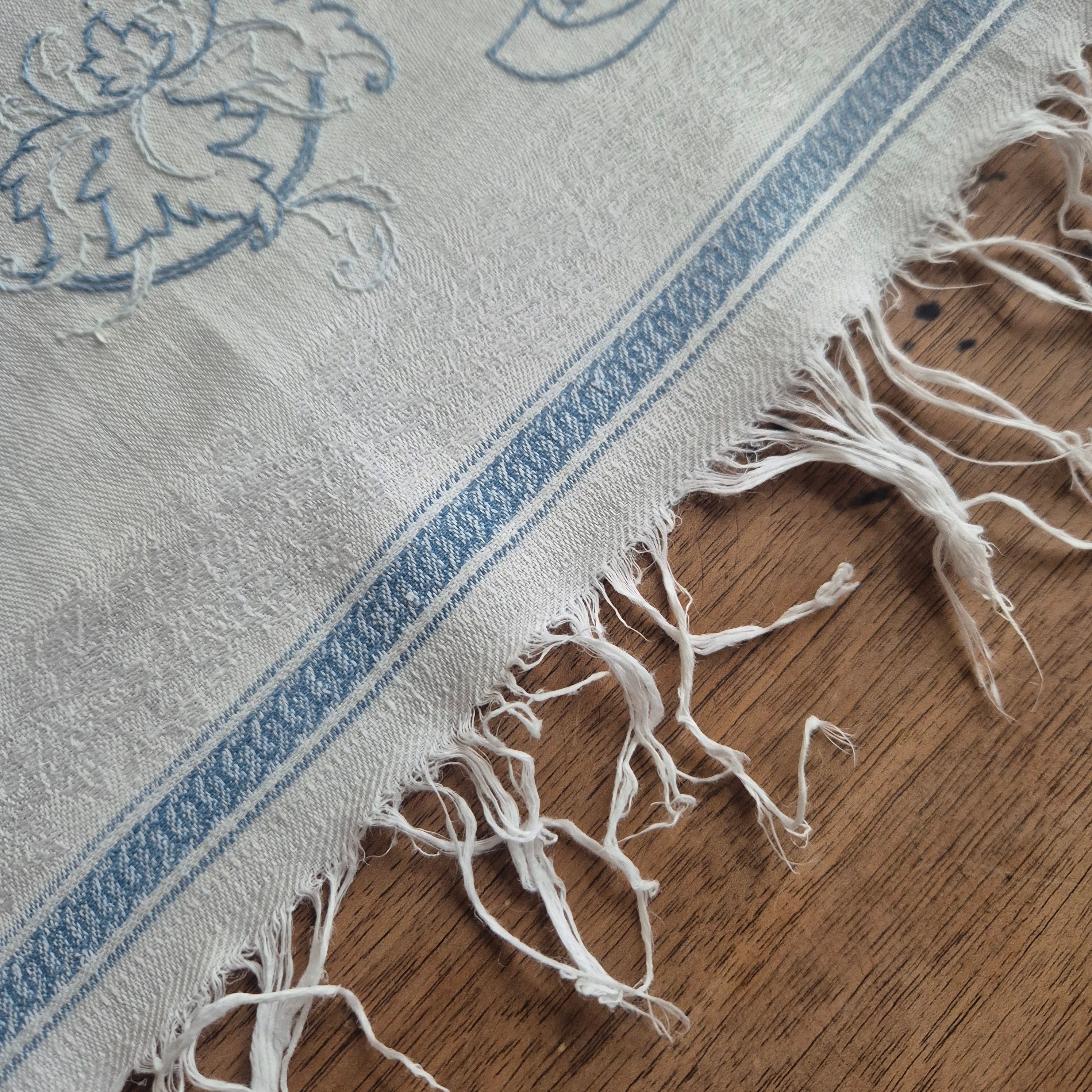 Antiker Baumwolle Tischläufer handbestickt mit mini Fleck! 32x170cm blau weiß