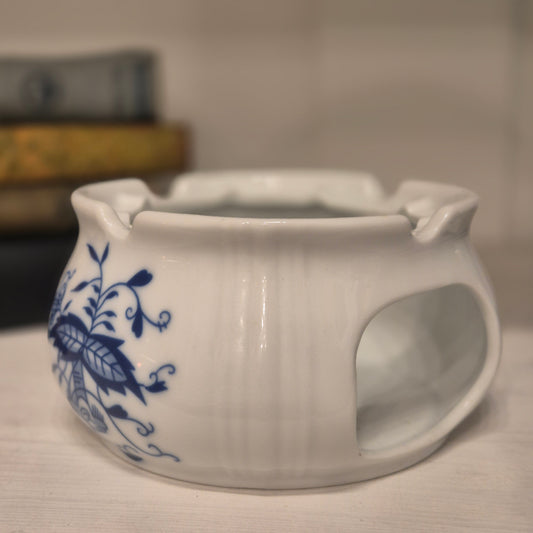 Vintage Stövchen blau weiß Zweibelmuster