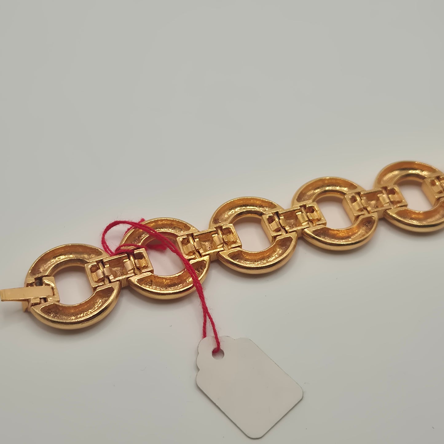 Goldenes Vintage Armband massiv Metall Statement 80er Jahre