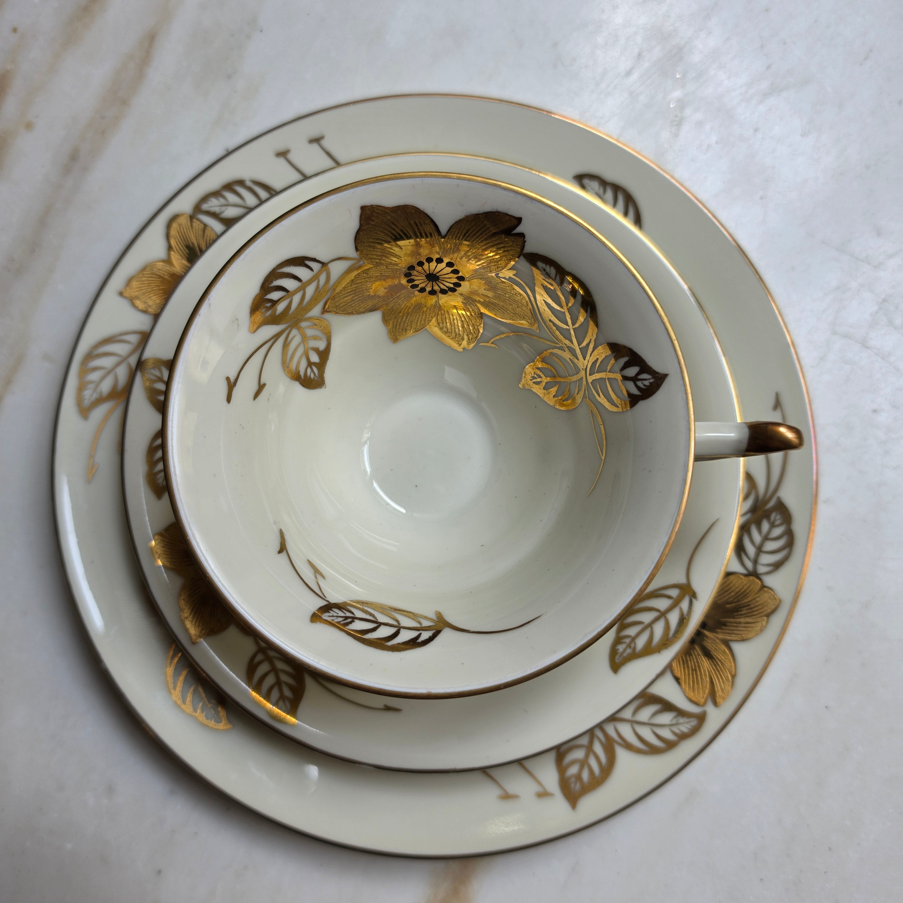 Vintage Alka-Kunst Kronach Kaffeegedeck 3-teilig – Goldblumen & Elfenbein-Porzellan (ca. 1950er)