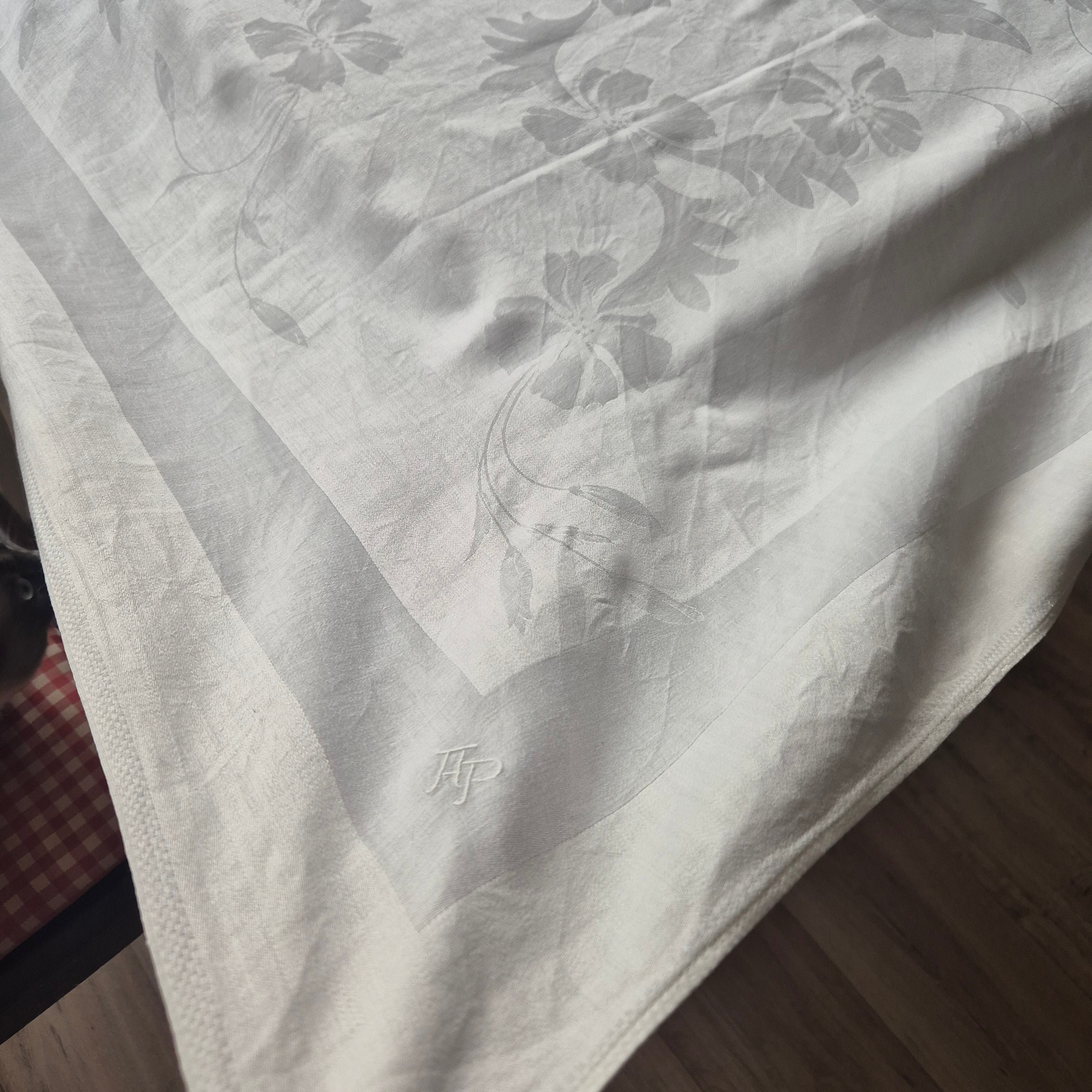 Antike Jugendstil Damast Baumwolle Tischdecke Weiß 135x170cm Schleifenmotiv Monogramm A.P.